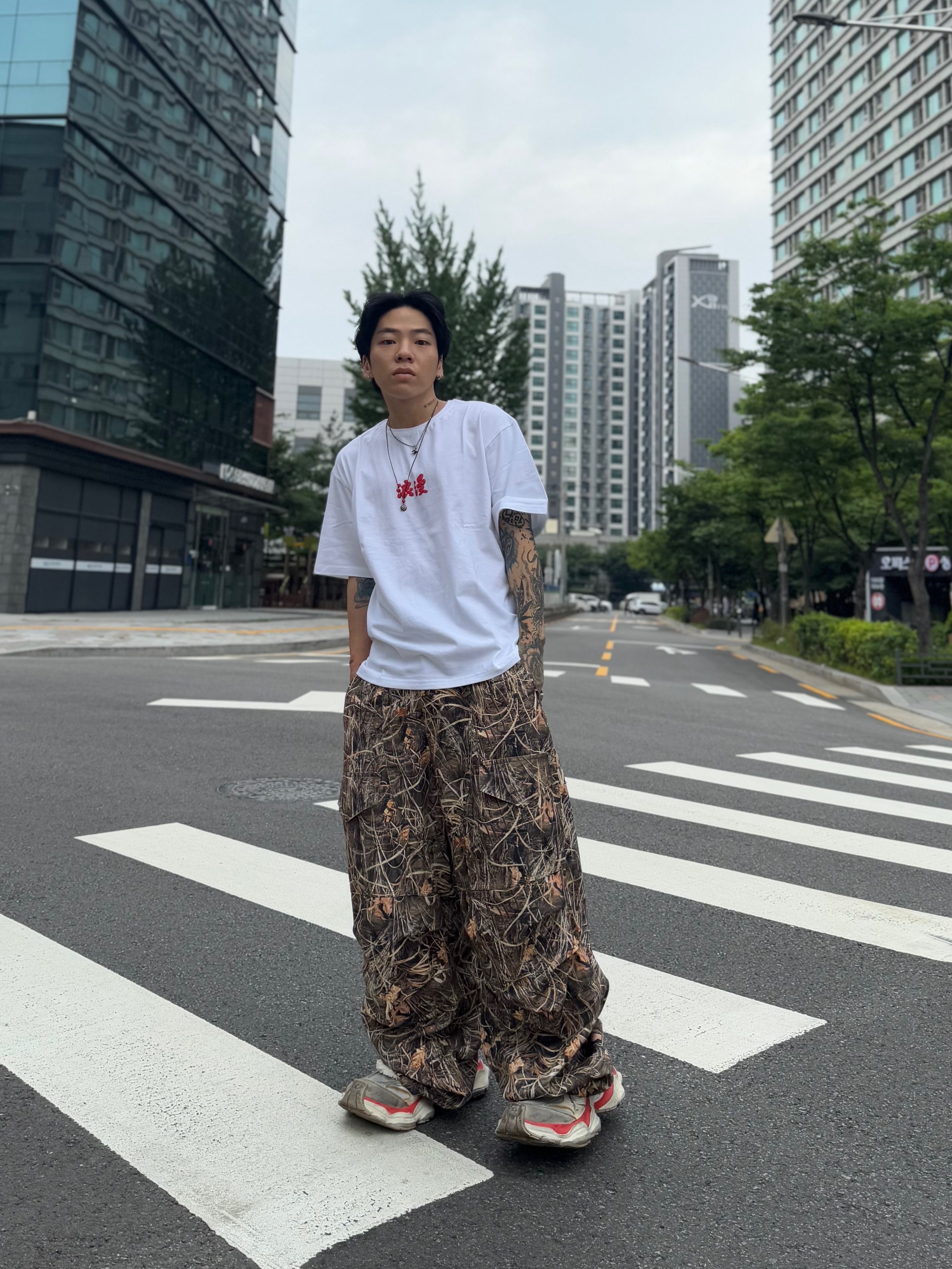 Wapworks Utility 3T Lite Cargo Realtree, Balenciaga Cargo Sneakers Beige Grey Red 착용 스타일 - 2