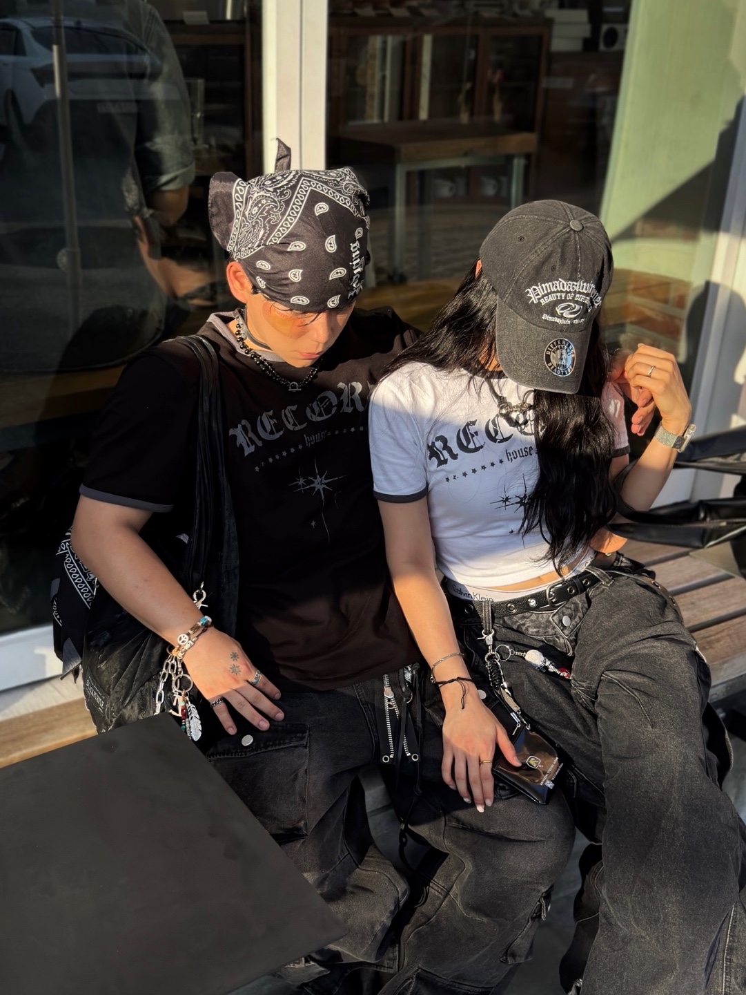 SLOW RECORD HOUSE Unisex RECORD Ringer Tee Black, SLOW RECORD HOUSE Unisex RECORD Ringer Tee White 착용 스타일 - 7