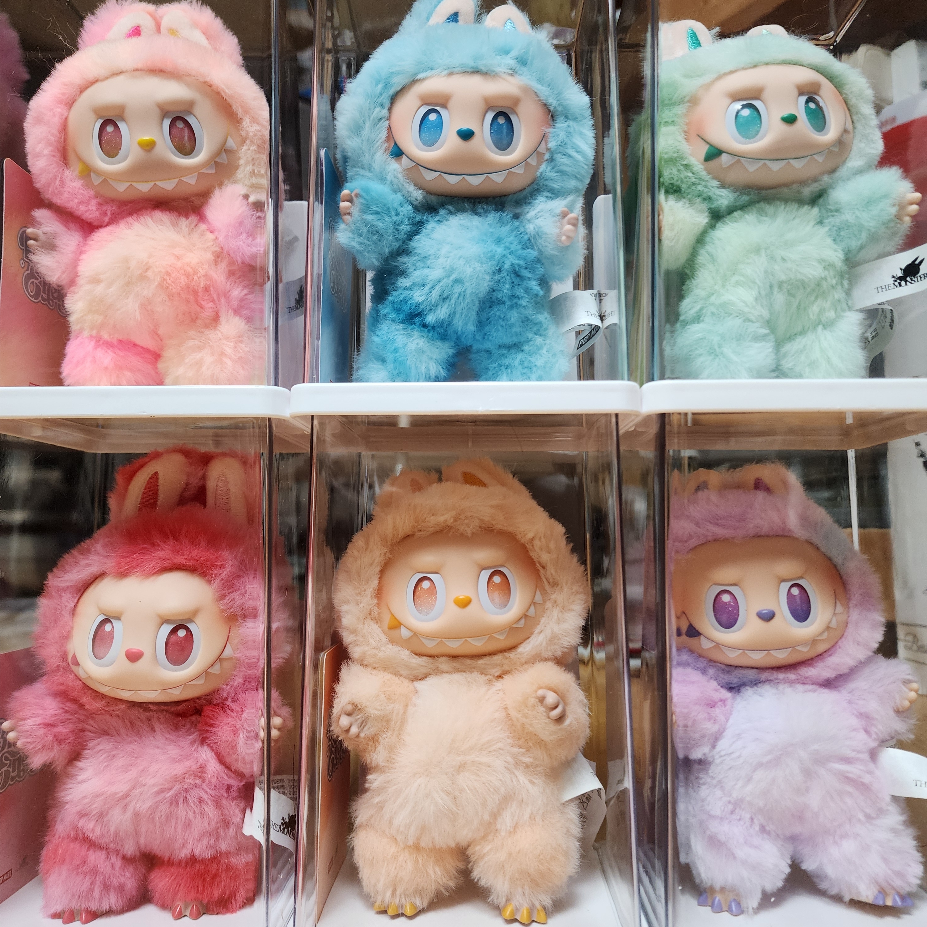 Pop Mart Labubu The Monsters Highlight Series Sealed Case (6 Blind Boxes) 착용 스타일