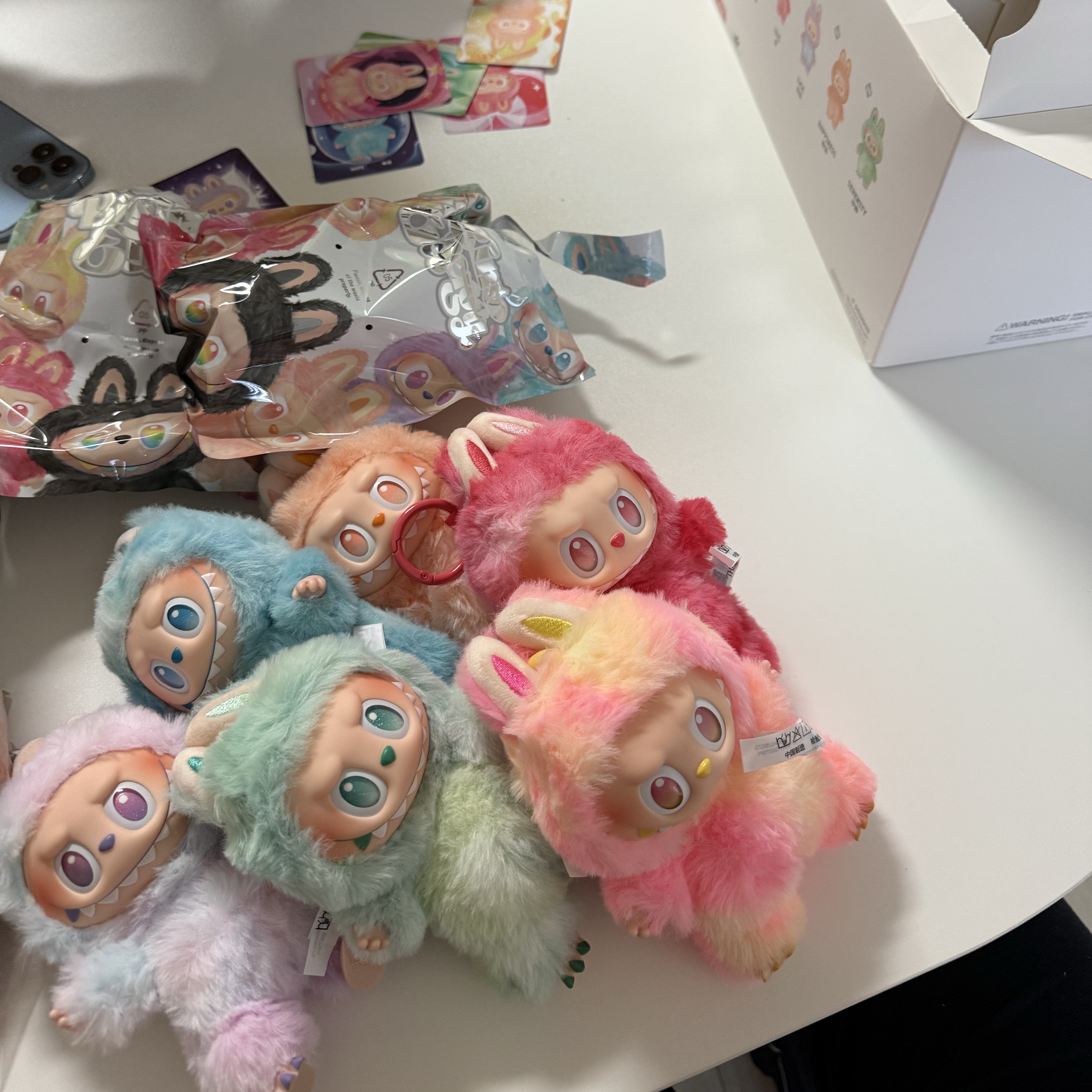 Pop Mart Labubu The Monsters Highlight Series Sealed Case (6 Blind Boxes) 착용 스타일 - 2