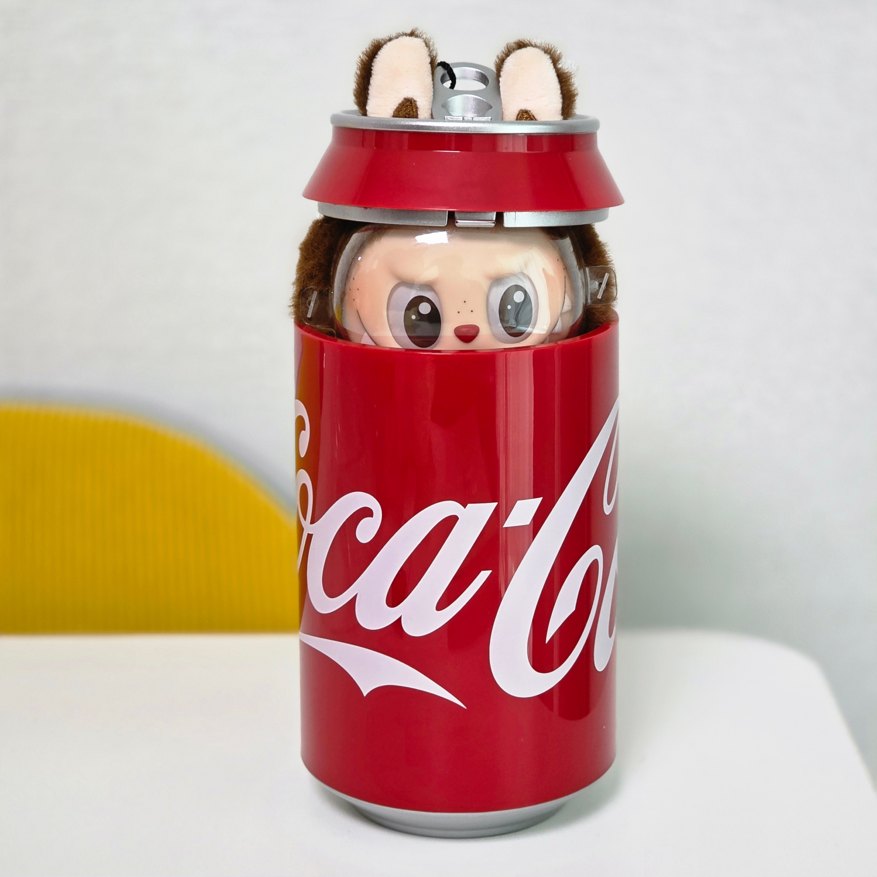 Pop Mart Labubu Coca Cola Series Mysterious Guest Keyring (Opened Case) 착용 스타일