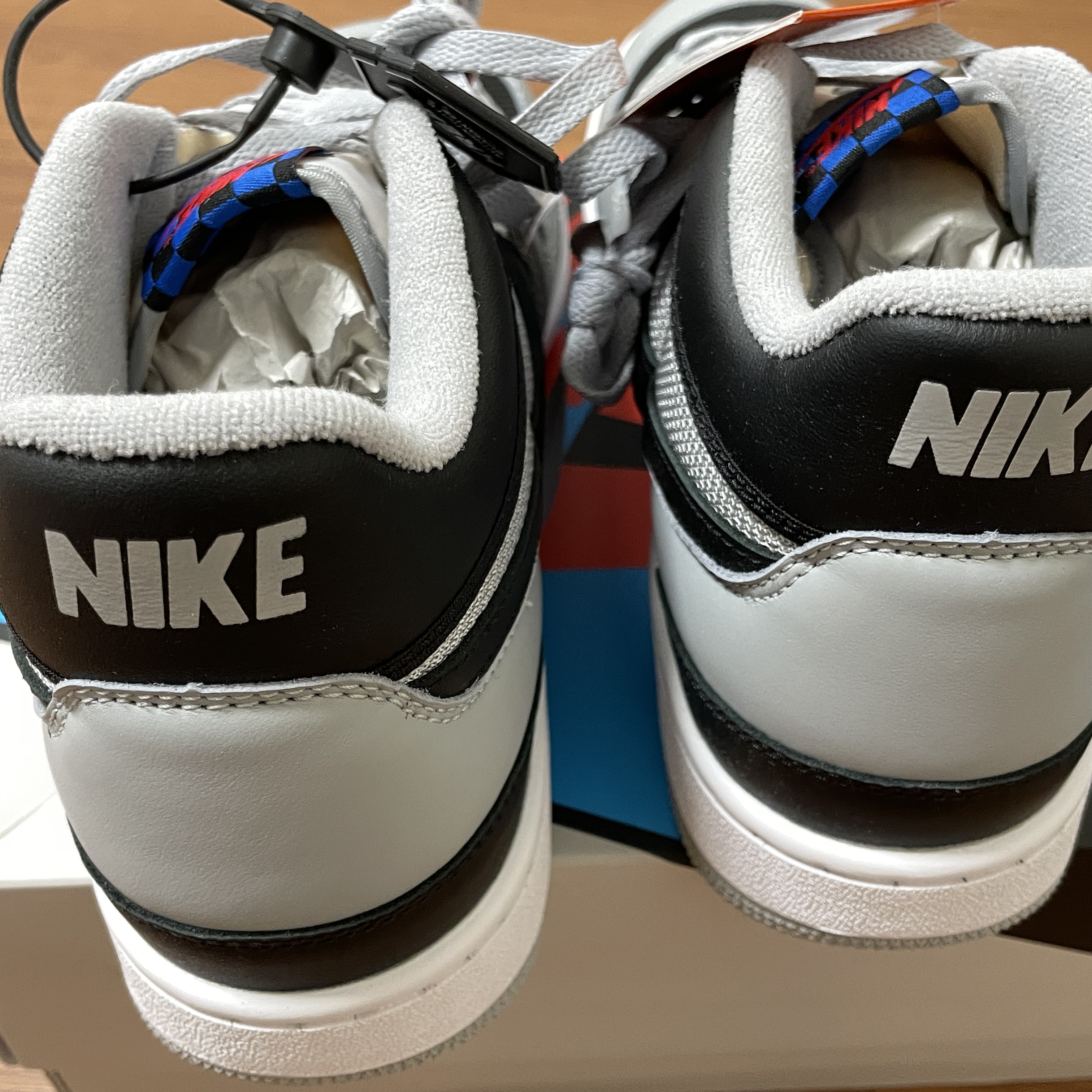 Nike Mac Attack QS SP Light Smoke Grey 착용 스타일 - 5