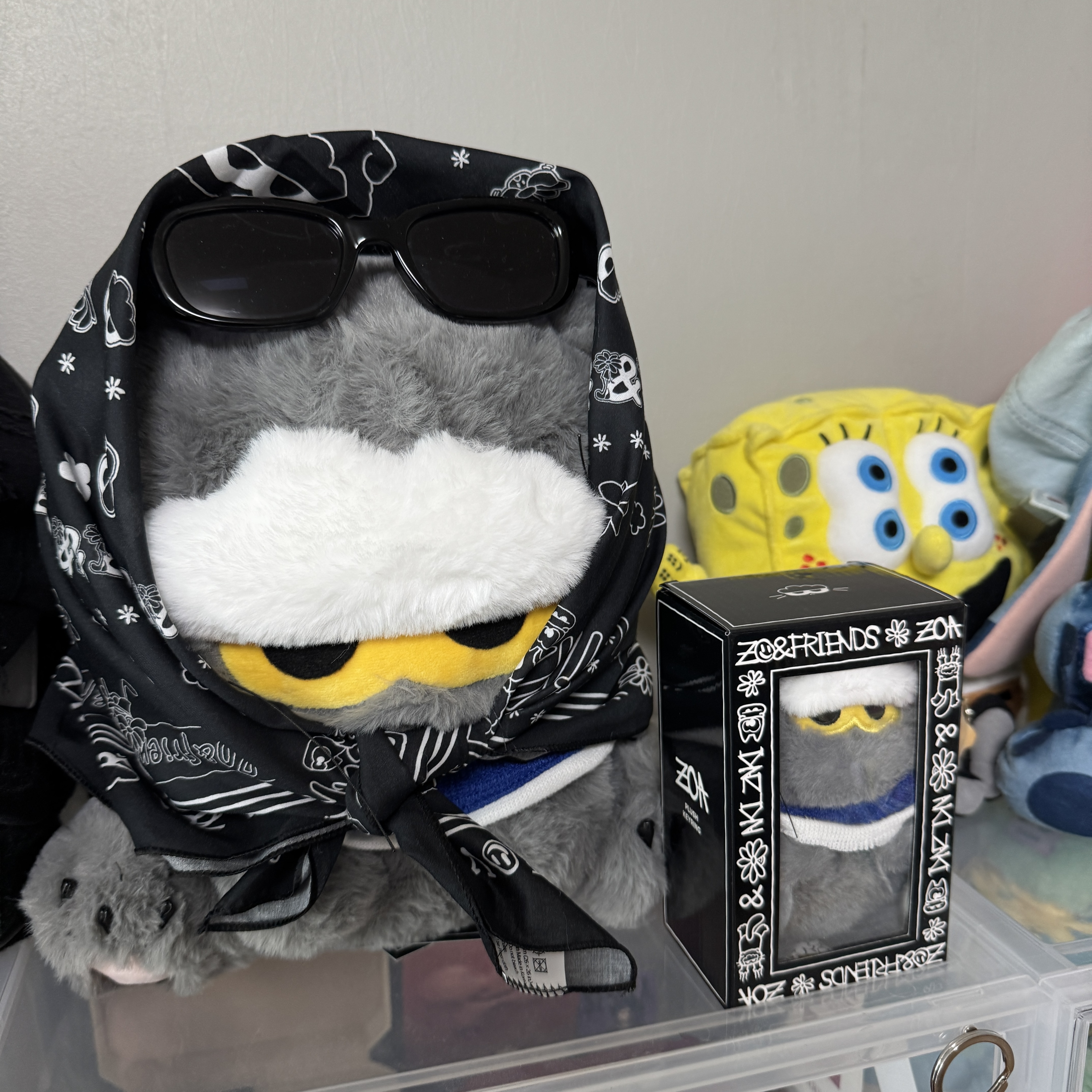 Zo&Friends Zoa Plush Keyring Grey, Zo&Friends Zoa Medium Plush Grey 착용 스타일 - 1