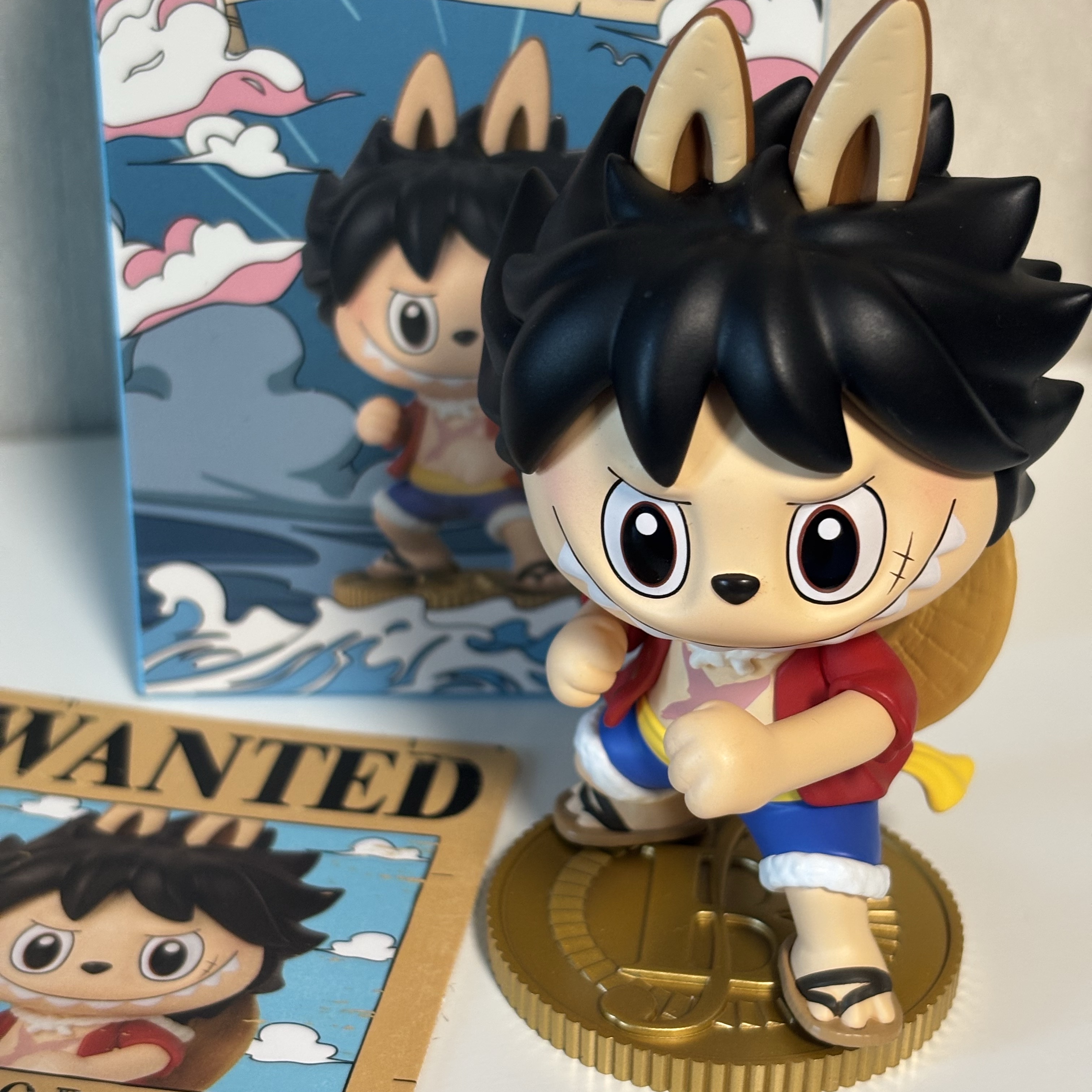 Pop Mart Labubu The Monsters x One Piece Series Figures Sealed Case (1 Blind Box) 착용 스타일