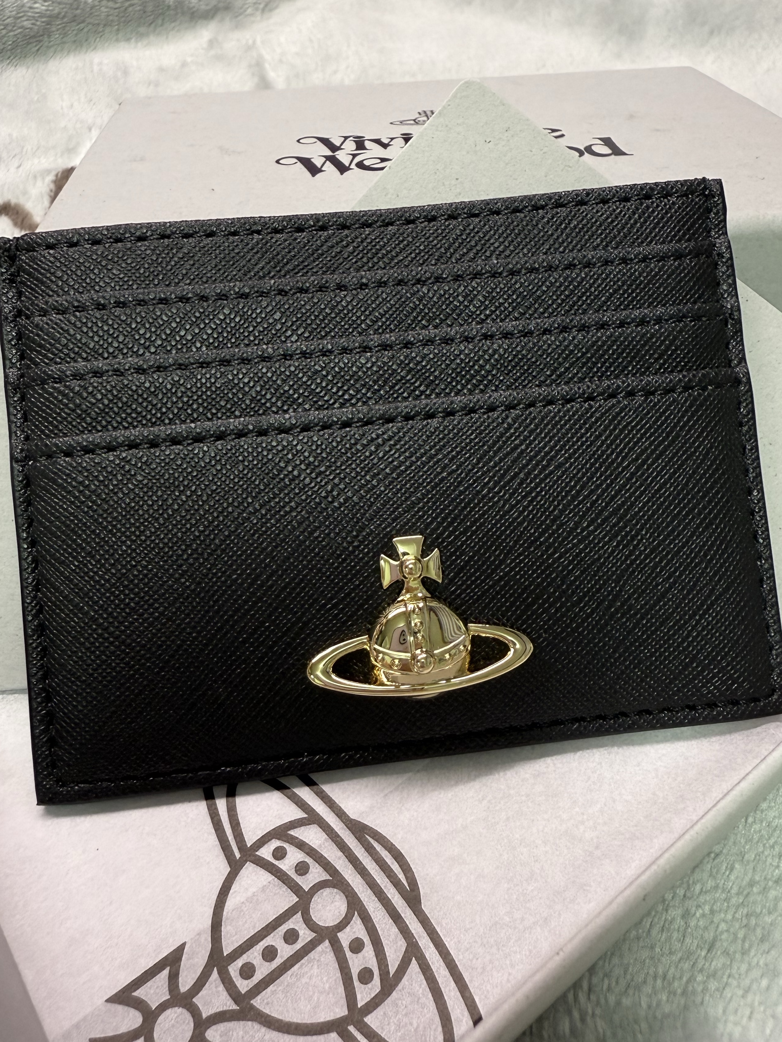 Vivienne Westwood Saffiano Flat Card Holder Black 착용 스타일 - 2
