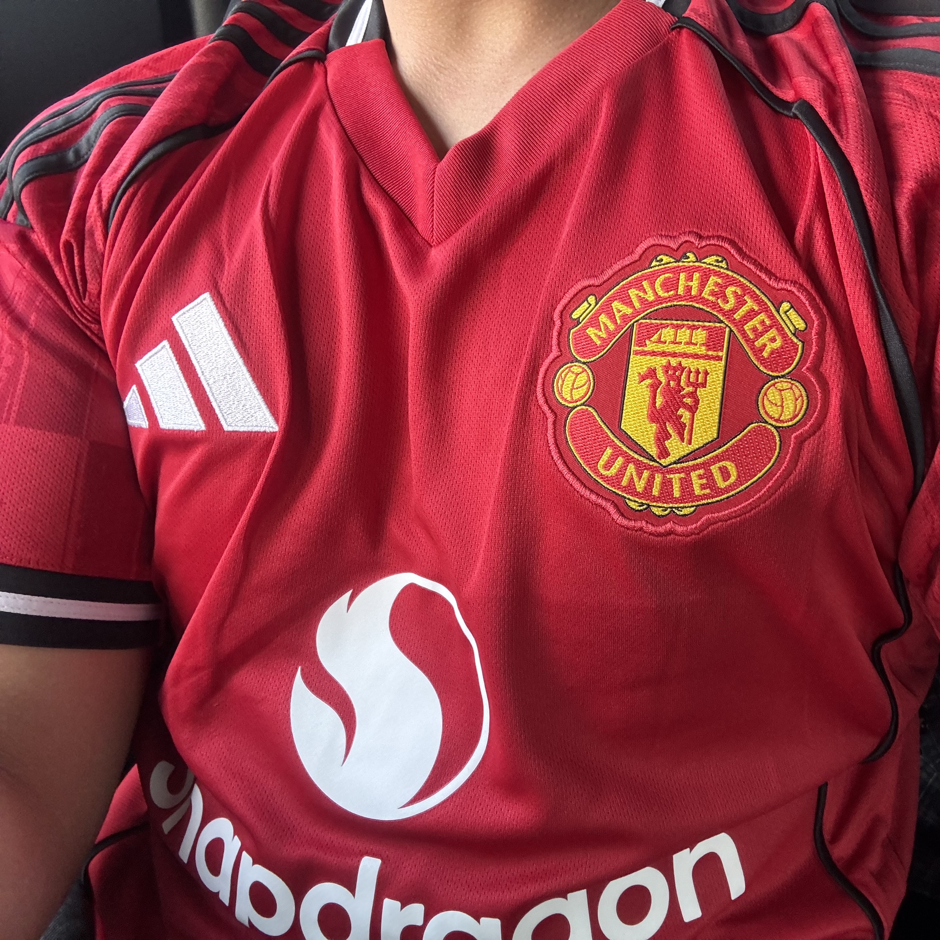 Adidas Manchester United 2025/26 Home Jersey Mufc Red - KR Sizing (Non Marking Ver.) 착용 스타일 - 2