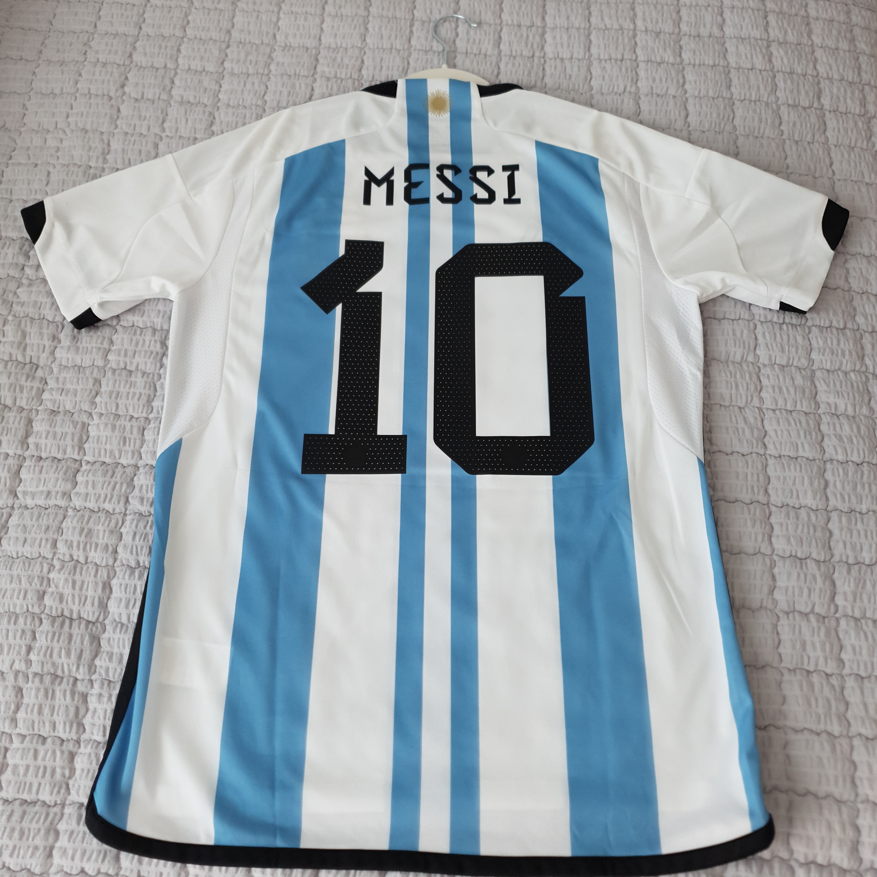 Adidas Argentina Home Jersey 2022 White Light Blue - US Sizing (Non Marking Ver.) 착용 스타일 - 4