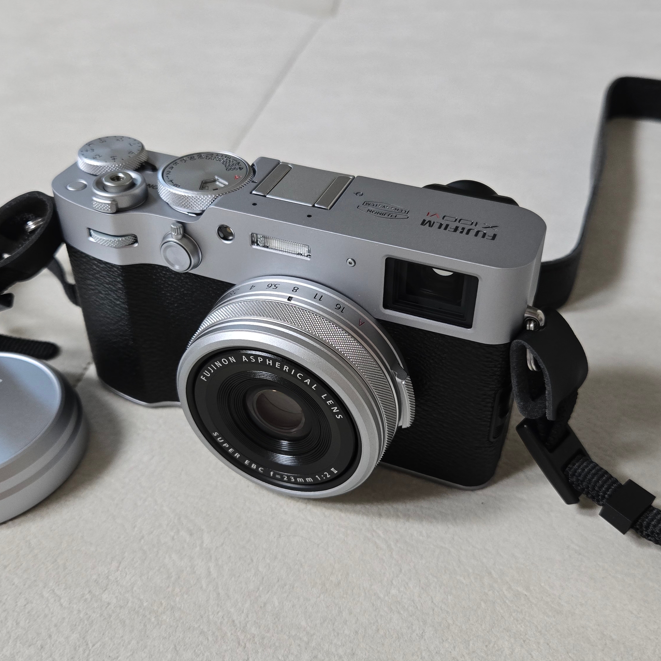 Fujifilm X100VI Silver (Korean Ver.) 착용 스타일