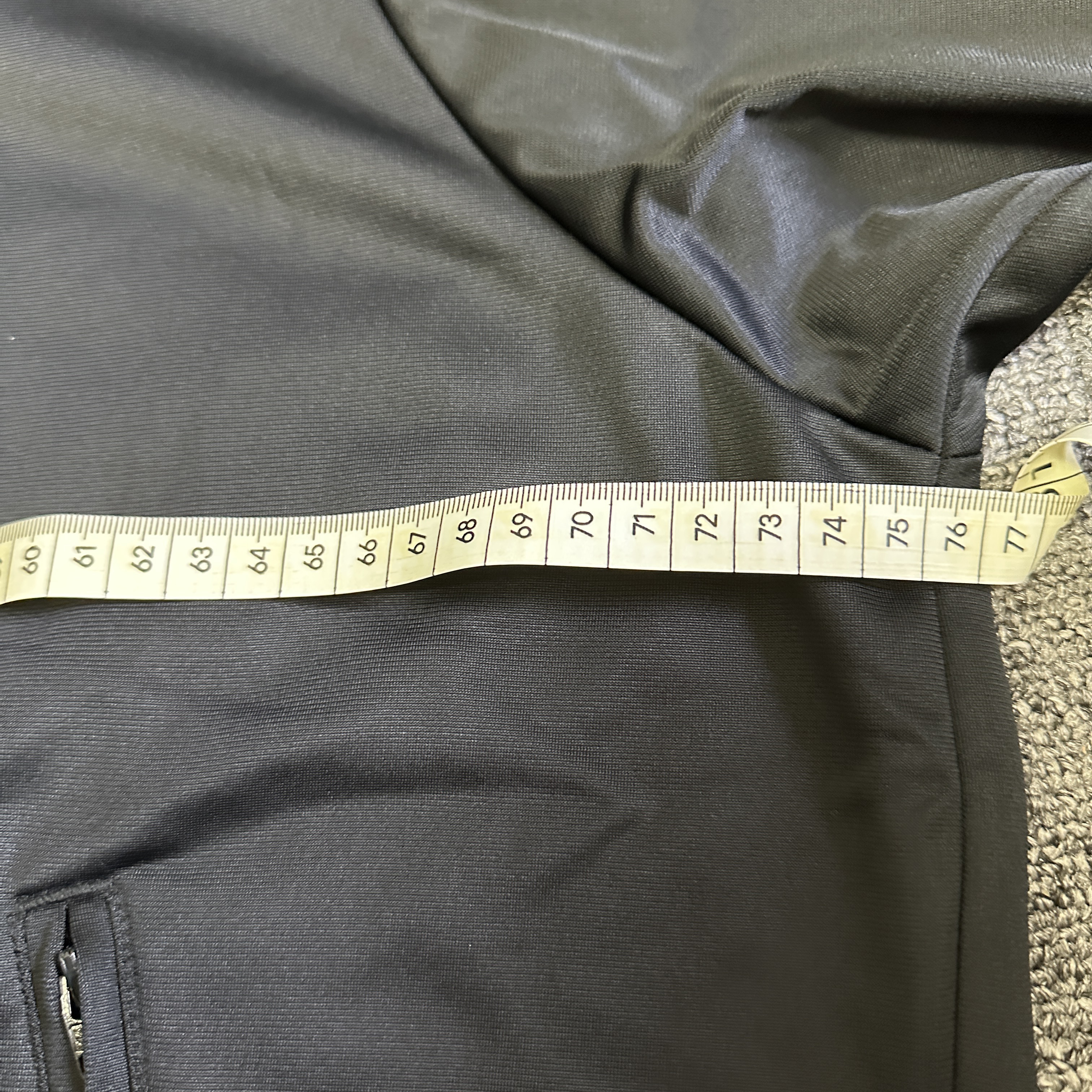 Adidas x Oasis Tour Firebird Track Top Black - US Sizing 착용 스타일 - 2