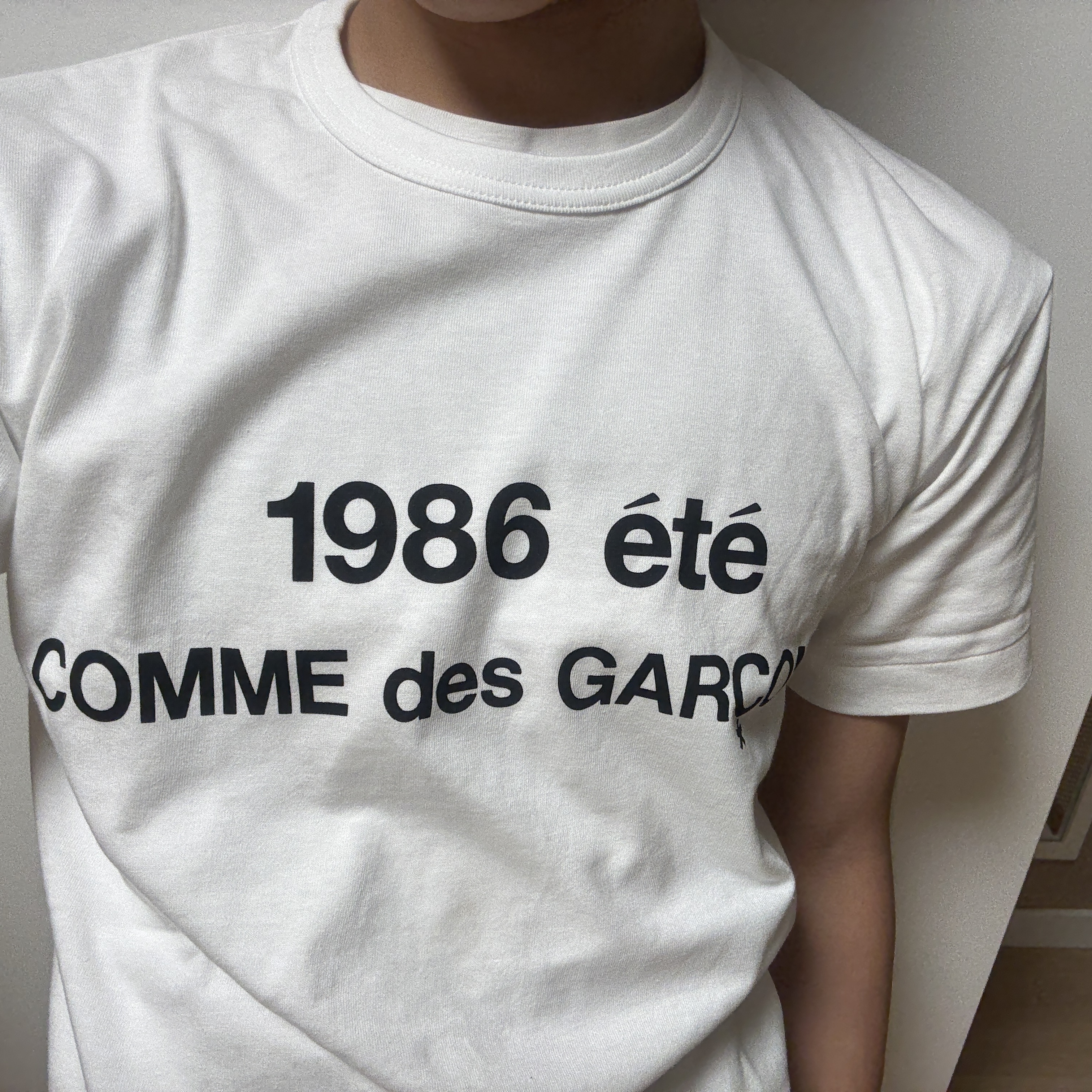 CDG 1986 Comme des Garcons T-Shirt White 착용 스타일