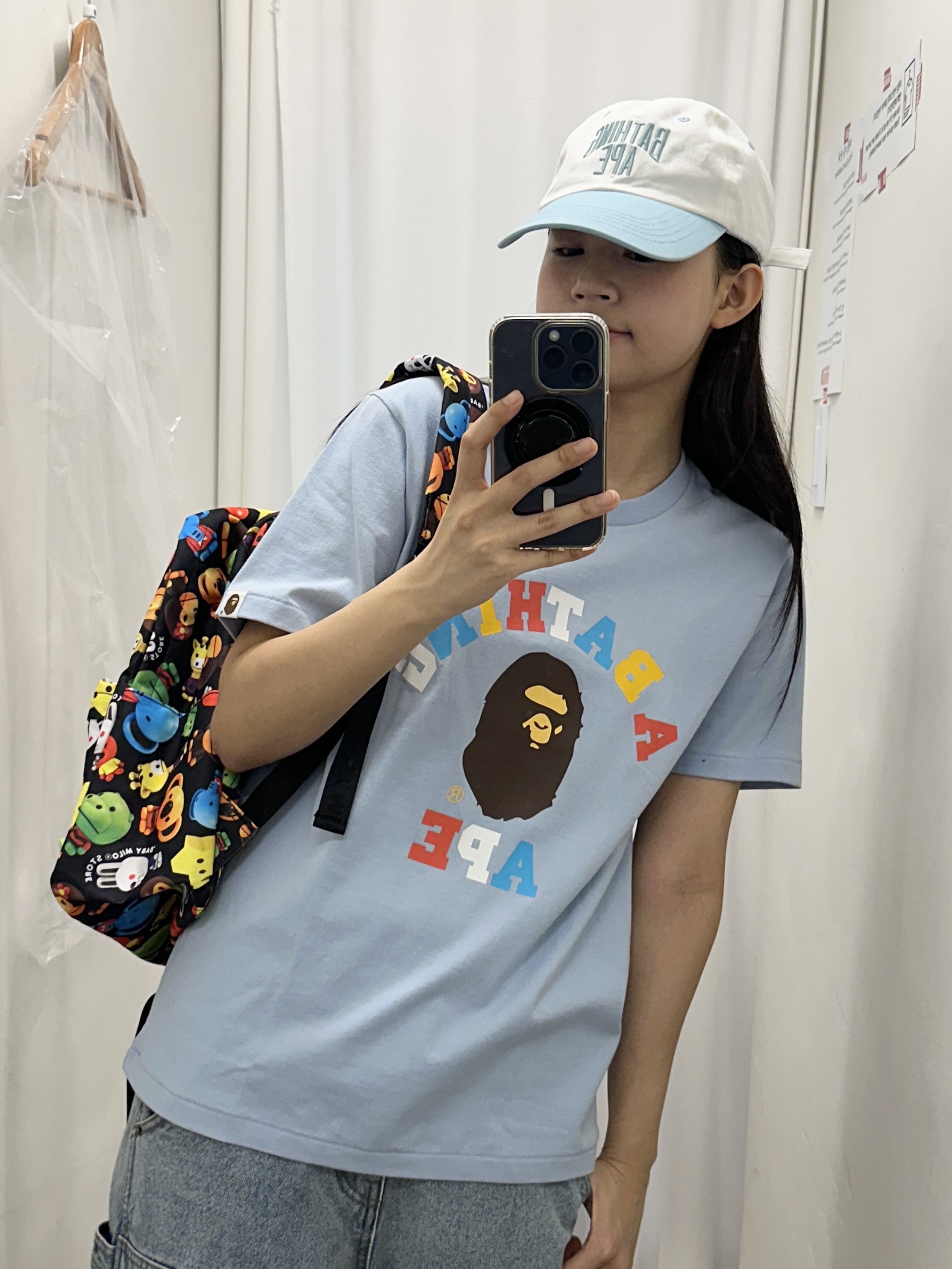 BAPE Baby Milo Hard Medium Backpack Black Multi 착용 스타일 - 2