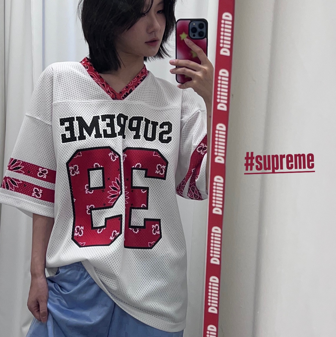 Supreme Bandana Football Jersey White - 25SS, Supreme x Umbro Soccer Shorts Light Blue - 22SS 착용 스타일 - 7