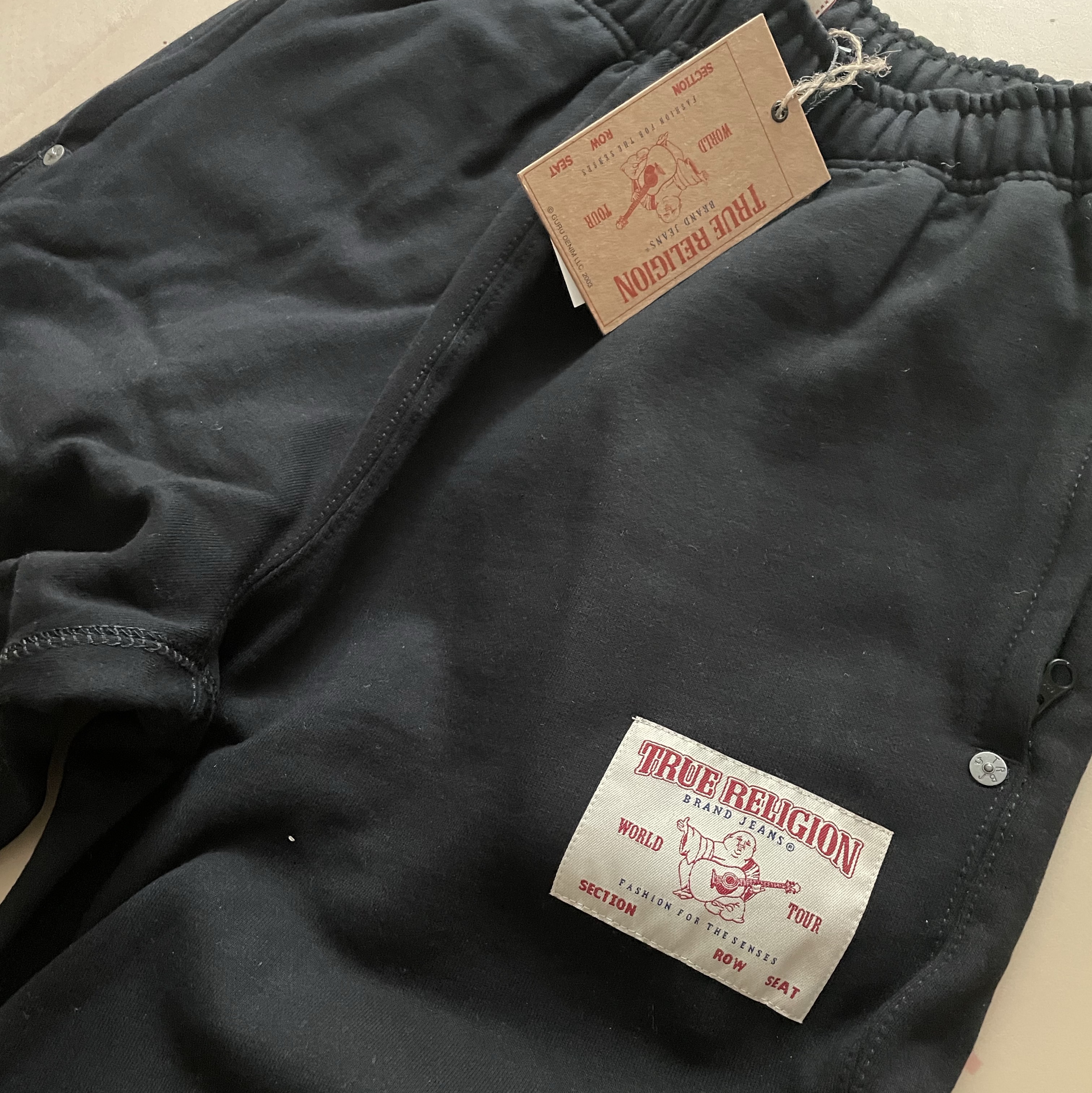 True Religion TR Classic Sweatpants Black 착용 스타일