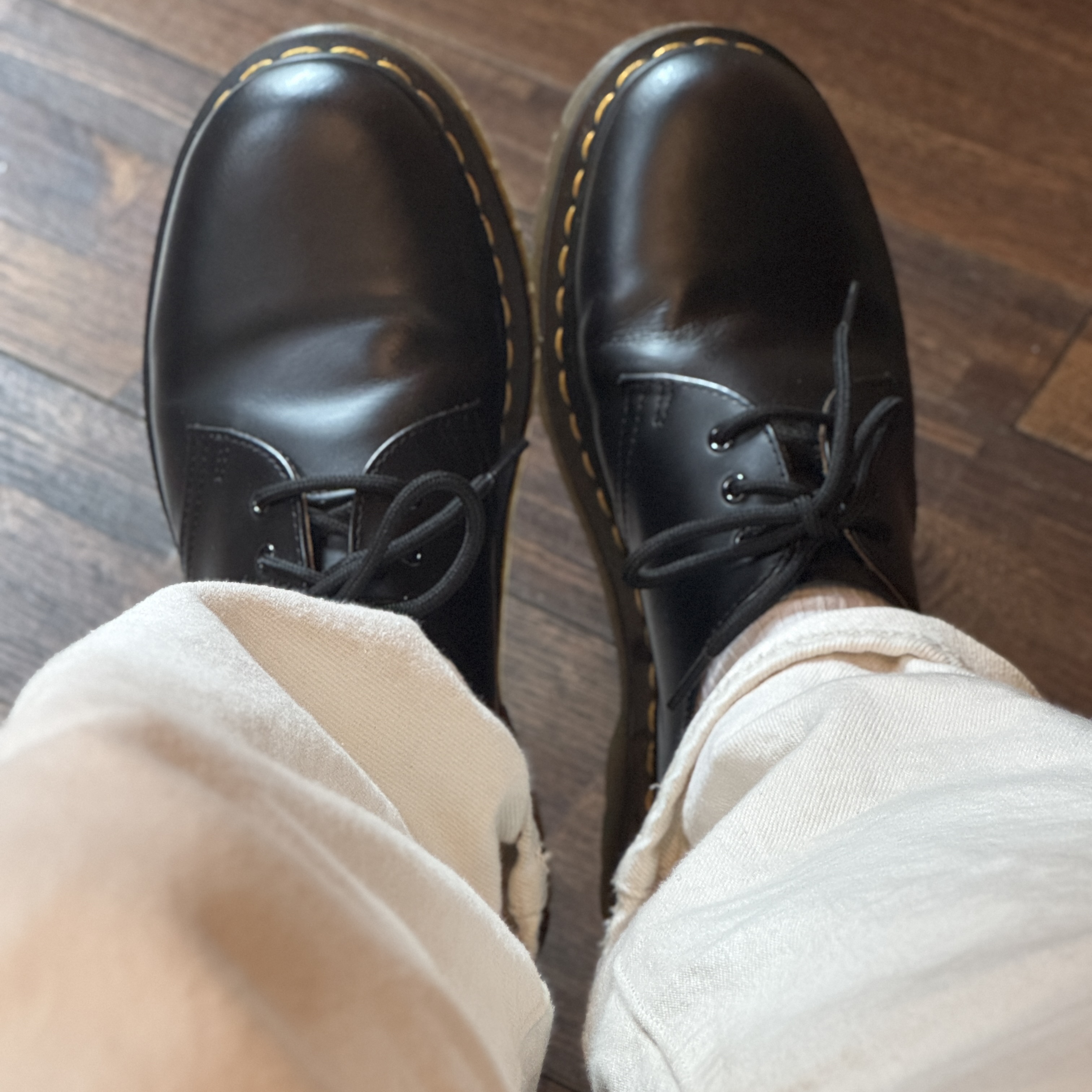 Dr. Martens 1461 Smooth Black 착용 스타일 - 2