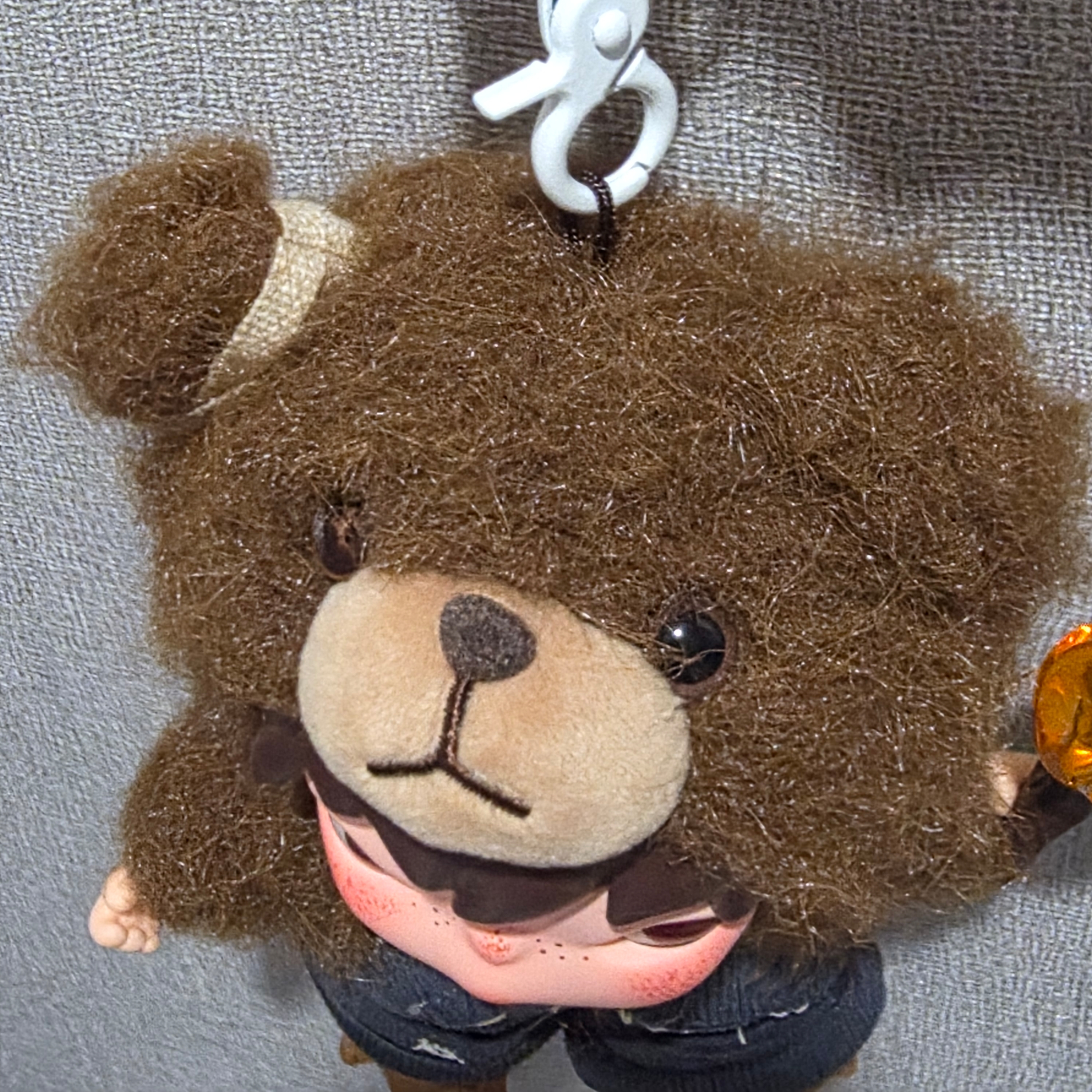 Pop Mart Hirono Living Wild-Fight For Joy Plush Doll 착용 스타일 - 2