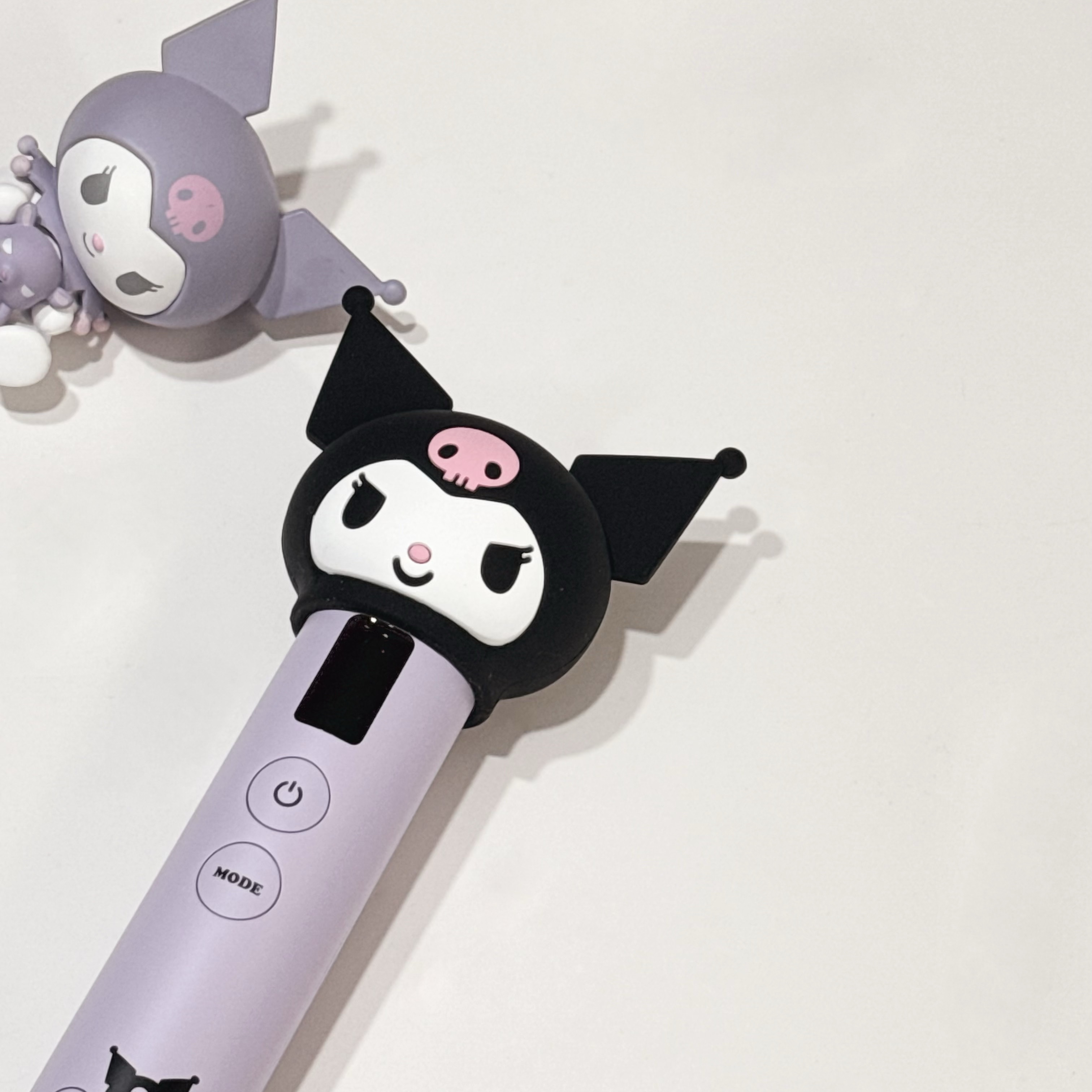 Medicube Age-R Booster Pro Kuromi Edition (Korean Ver.) 착용 스타일