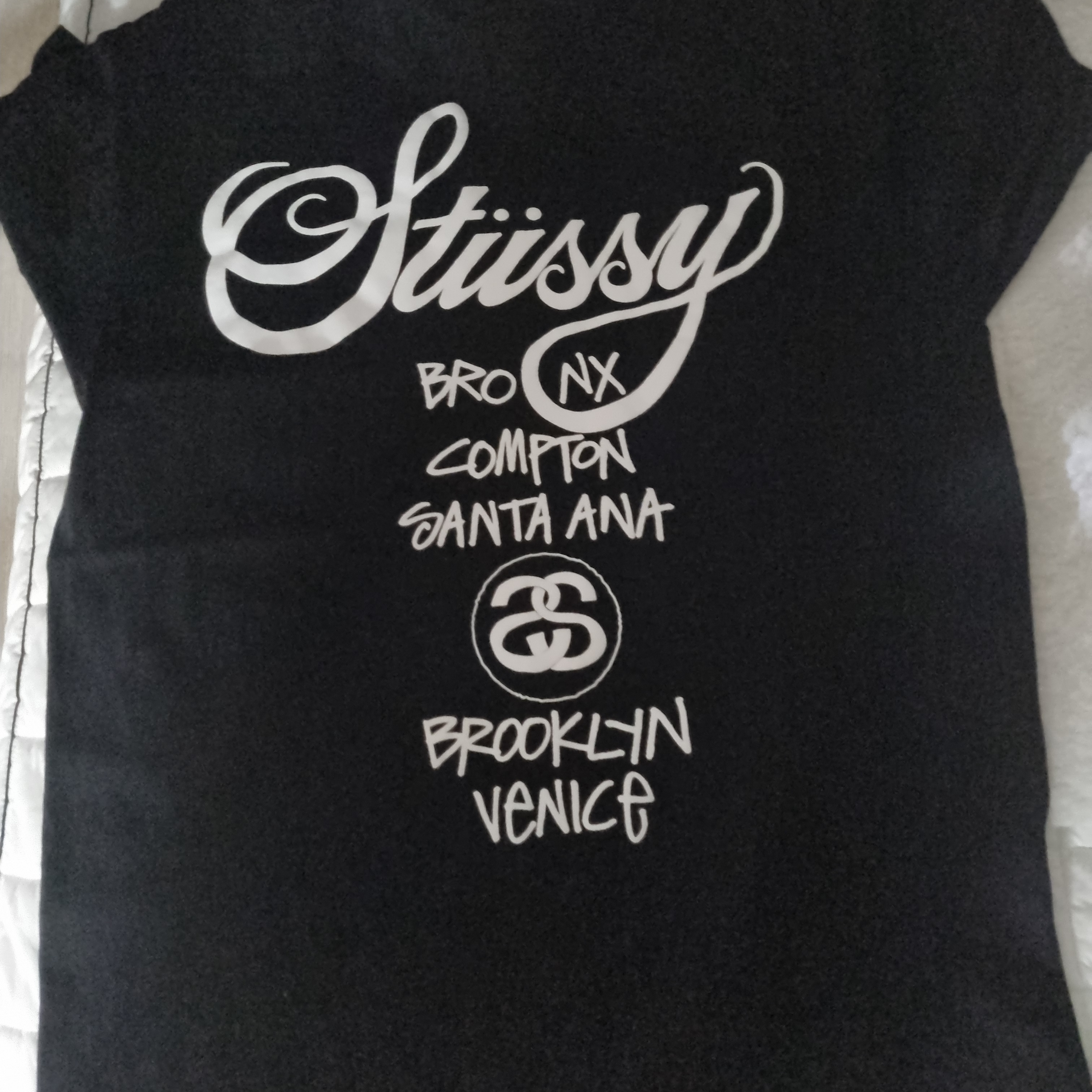 Stussy World Tour T-Shirt Black 착용 스타일 - 1
