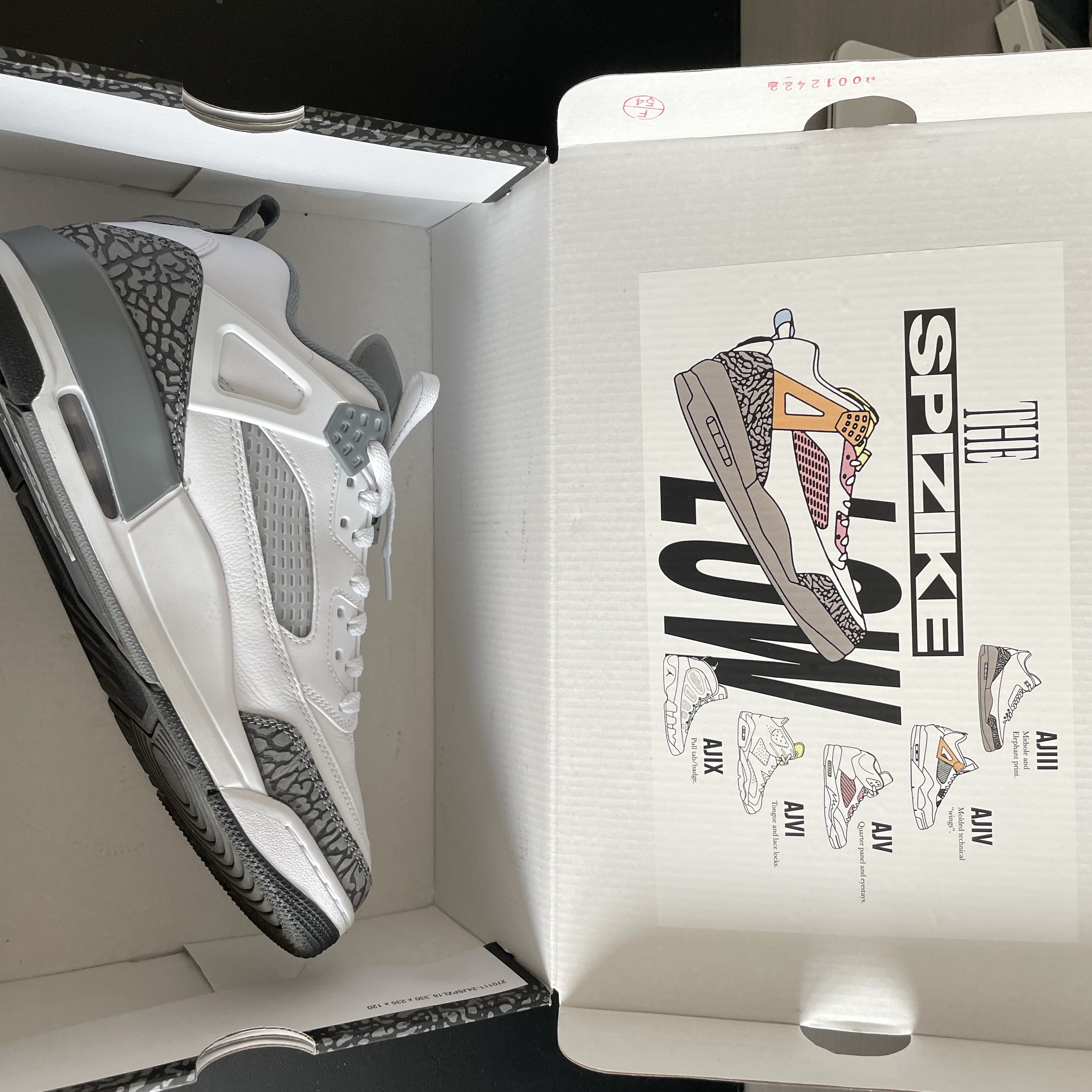 (GS) Jordan Spizike Low White Anthracite 착용 스타일 - 3