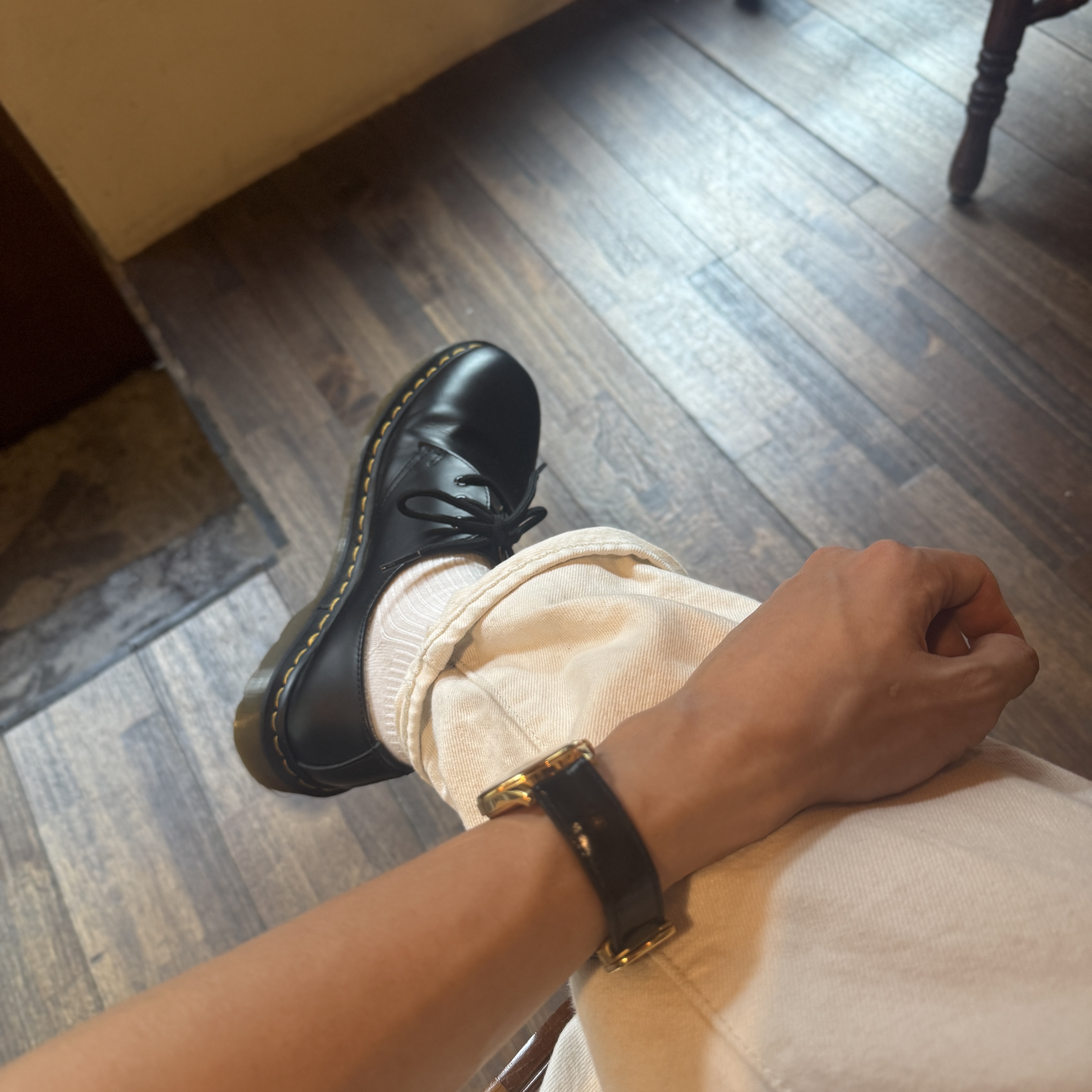 Dr. Martens 1461 Smooth Black 착용 스타일 - 1