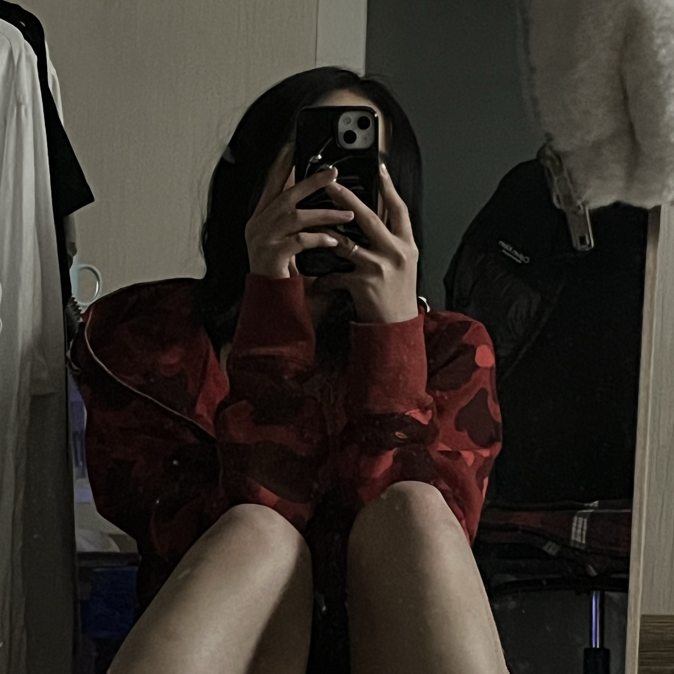 BAPE Color Camo Shark Full Zip Hoodie Red 착용 스타일