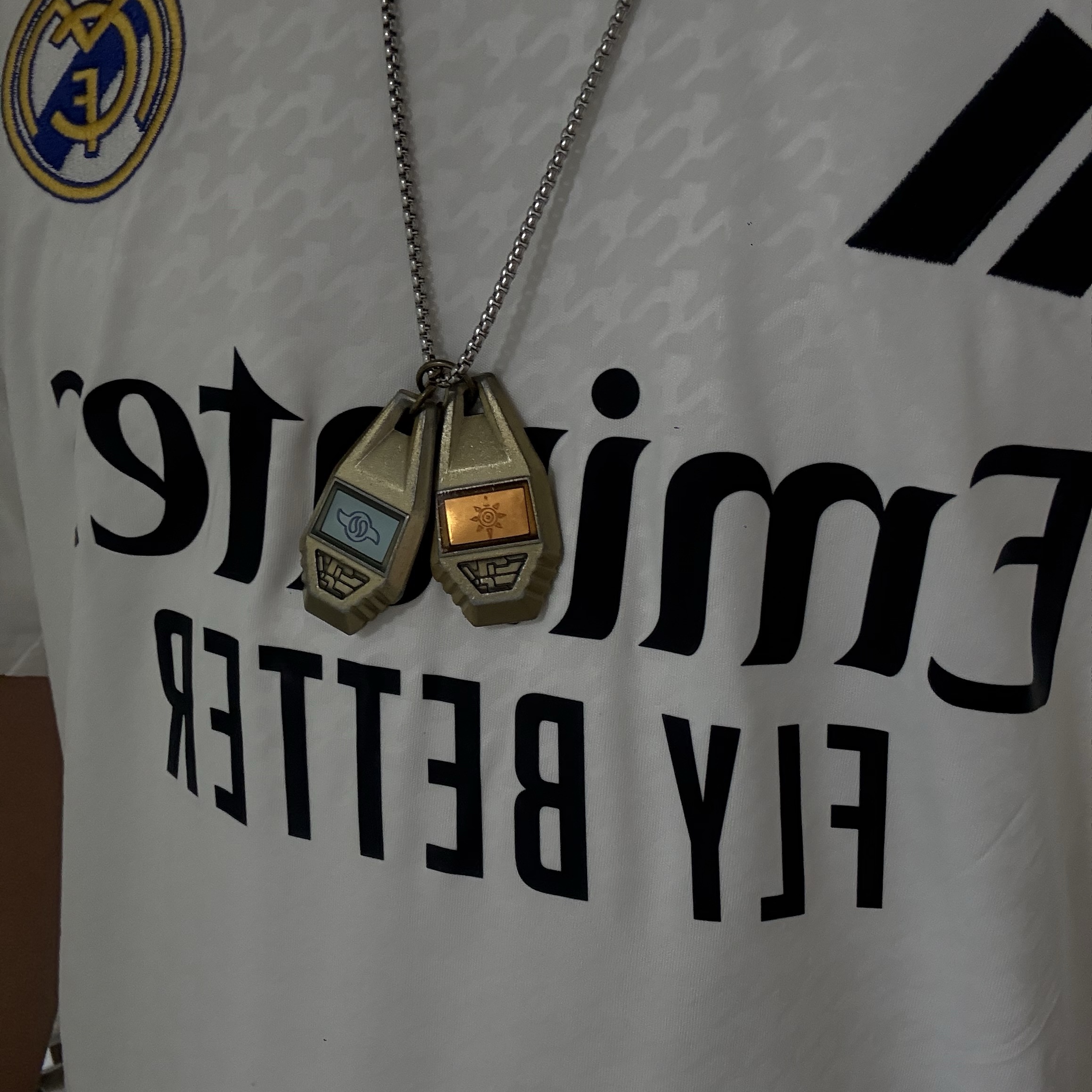 Adidas Real Madrid 2024/25 Home Jersey White - KR Sizing (Non Marking Ver.), Stussy Small Stock Crew Socks White (3 Pack) 착용 스타일 - 3