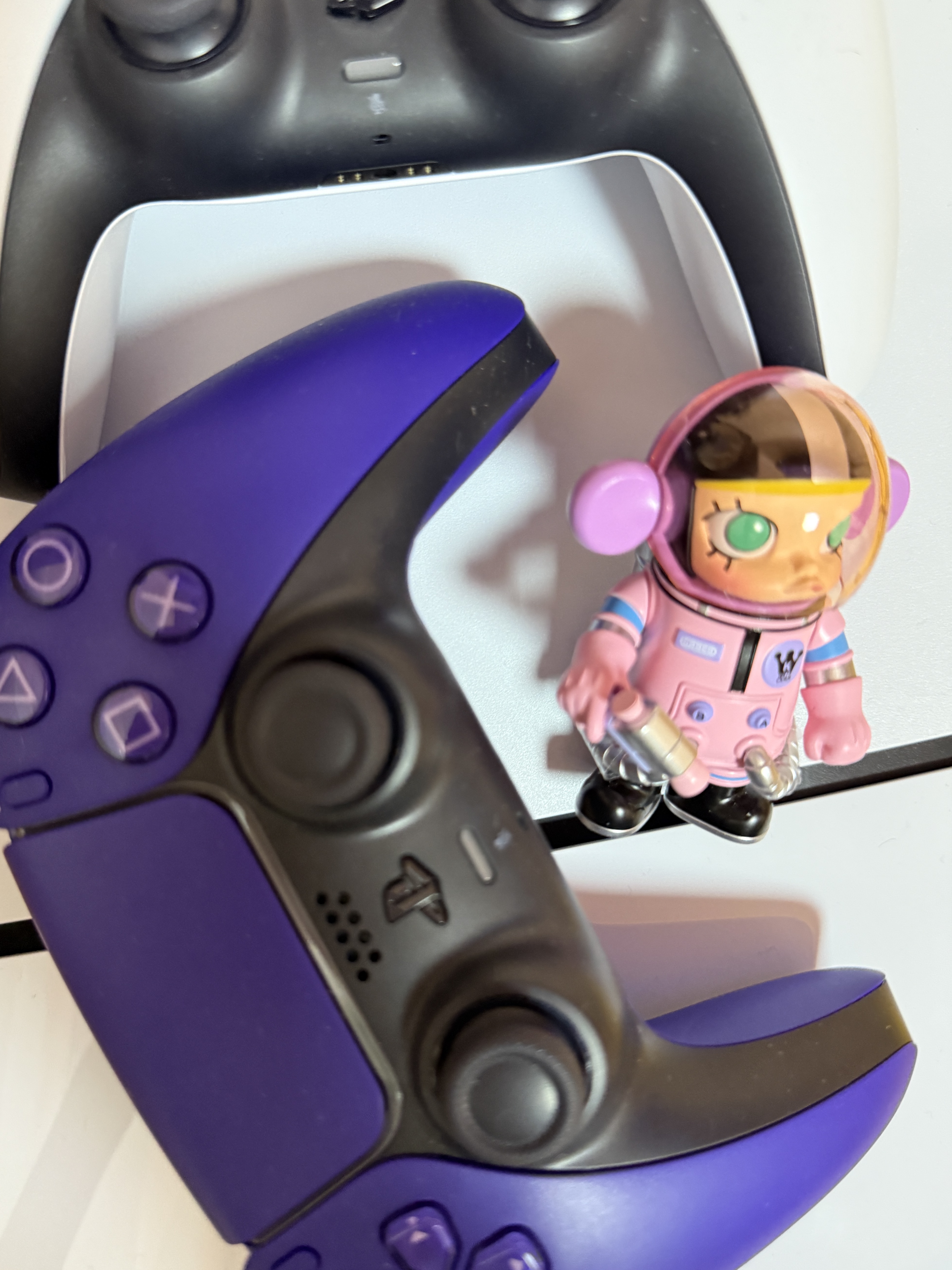 Pop Mart Mega Space Molly 100% Series4 Purple Sweet Potato (Opened Case), Playstation 5 Slim Disk Edition (SIEK 220V) 착용 스타일 - 3