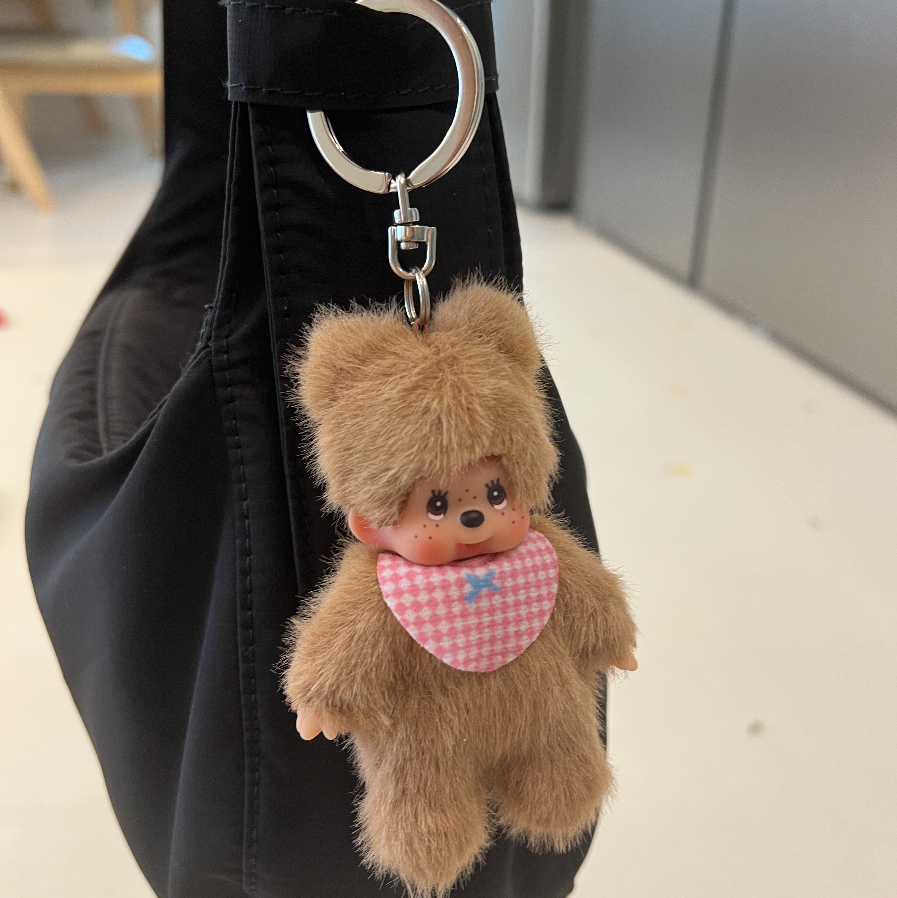 Monchhichi Bebichhichi Plush Doll Key Chain Brown 착용 스타일 - 2