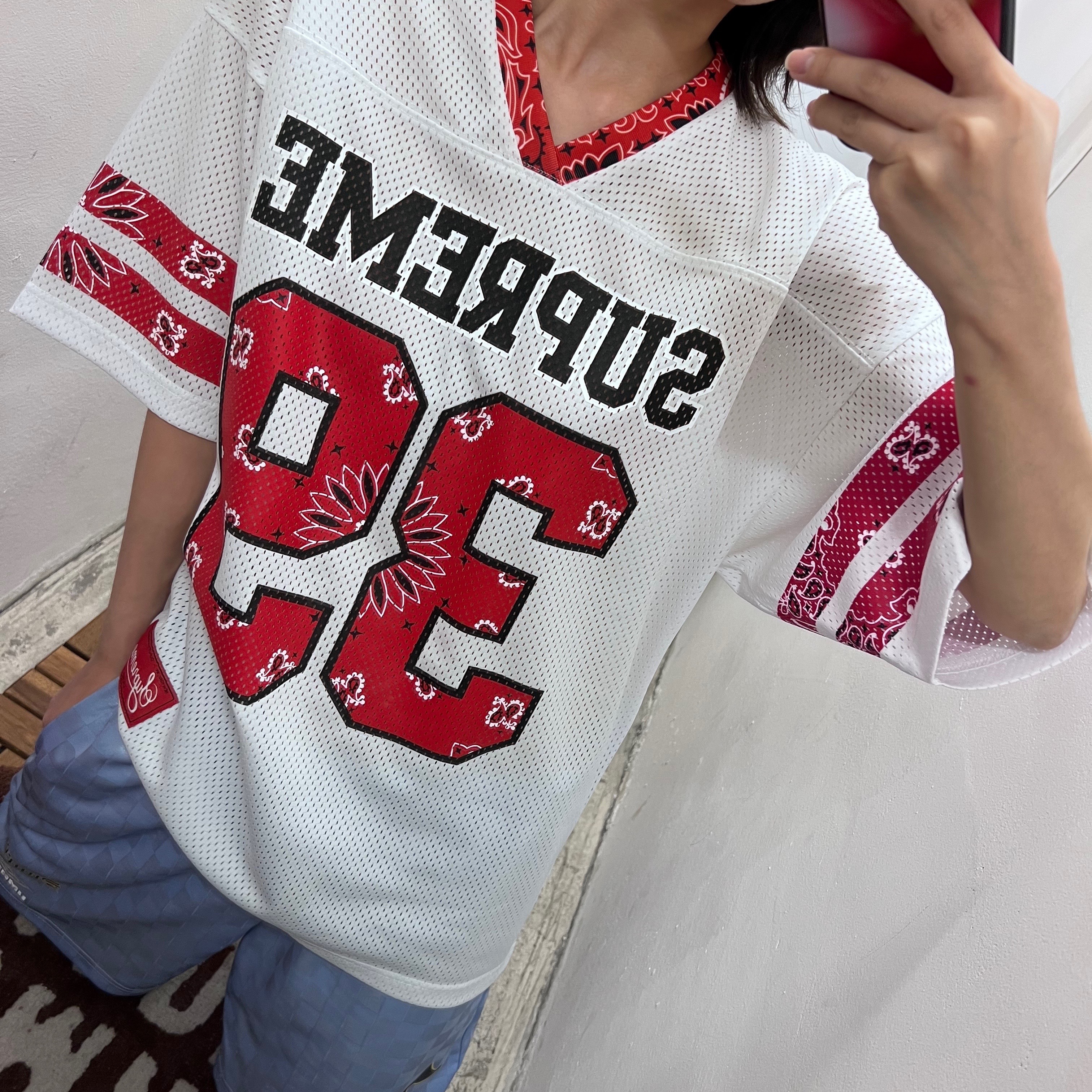 Supreme Bandana Football Jersey White - 25SS, Supreme x Umbro Soccer Shorts Light Blue - 22SS 착용 스타일 - 8