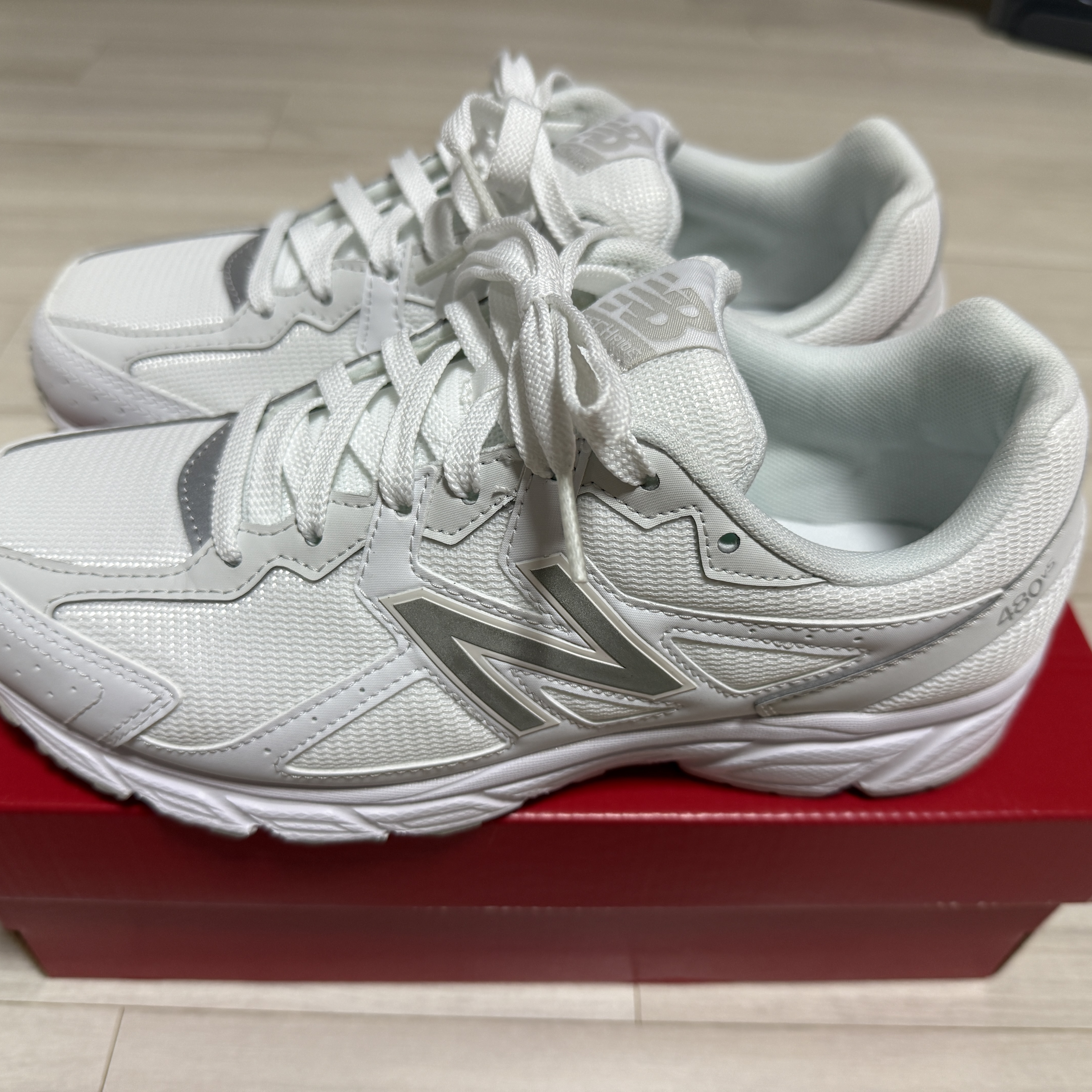 (W) New Balance 480v5 White - 4E XXWide 착용 스타일