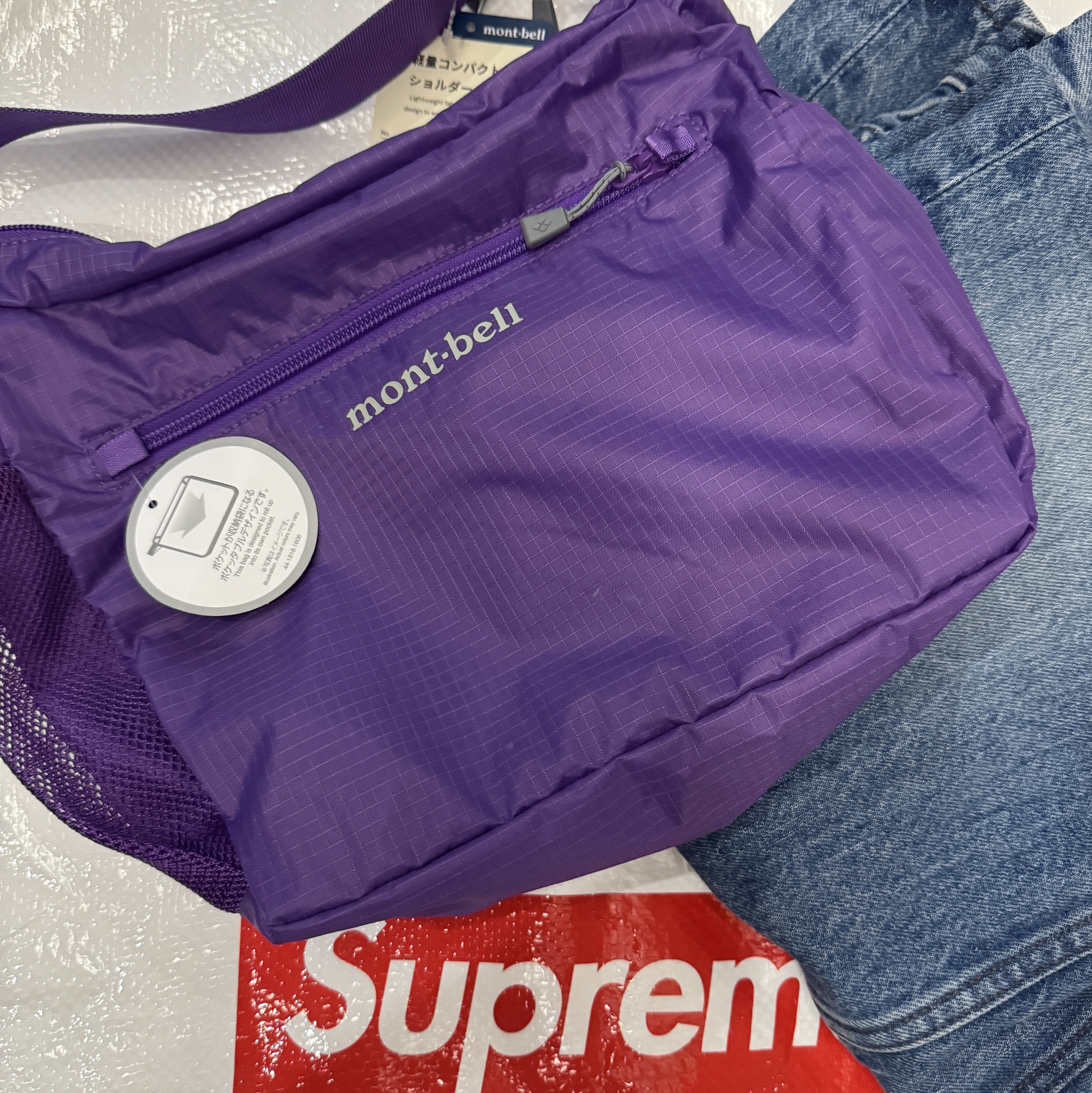 Montbell Pocketable Light Shoulder Bag Small Purple 착용 스타일