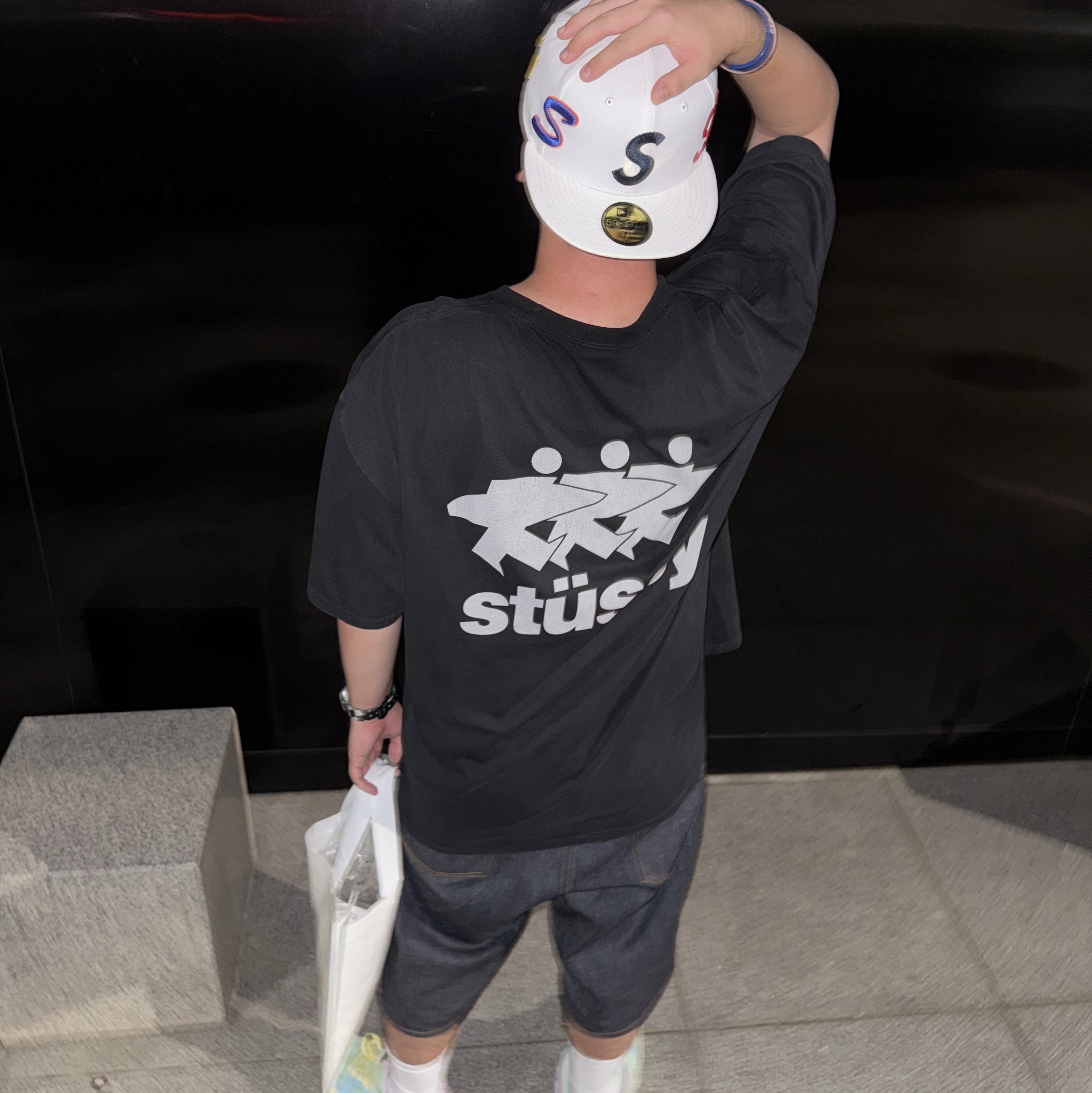Supreme Multi S Logo New Era White - 25SS, Stussy Surfwalk Pigment Dyed T-Shirt Black 착용 스타일 - 3