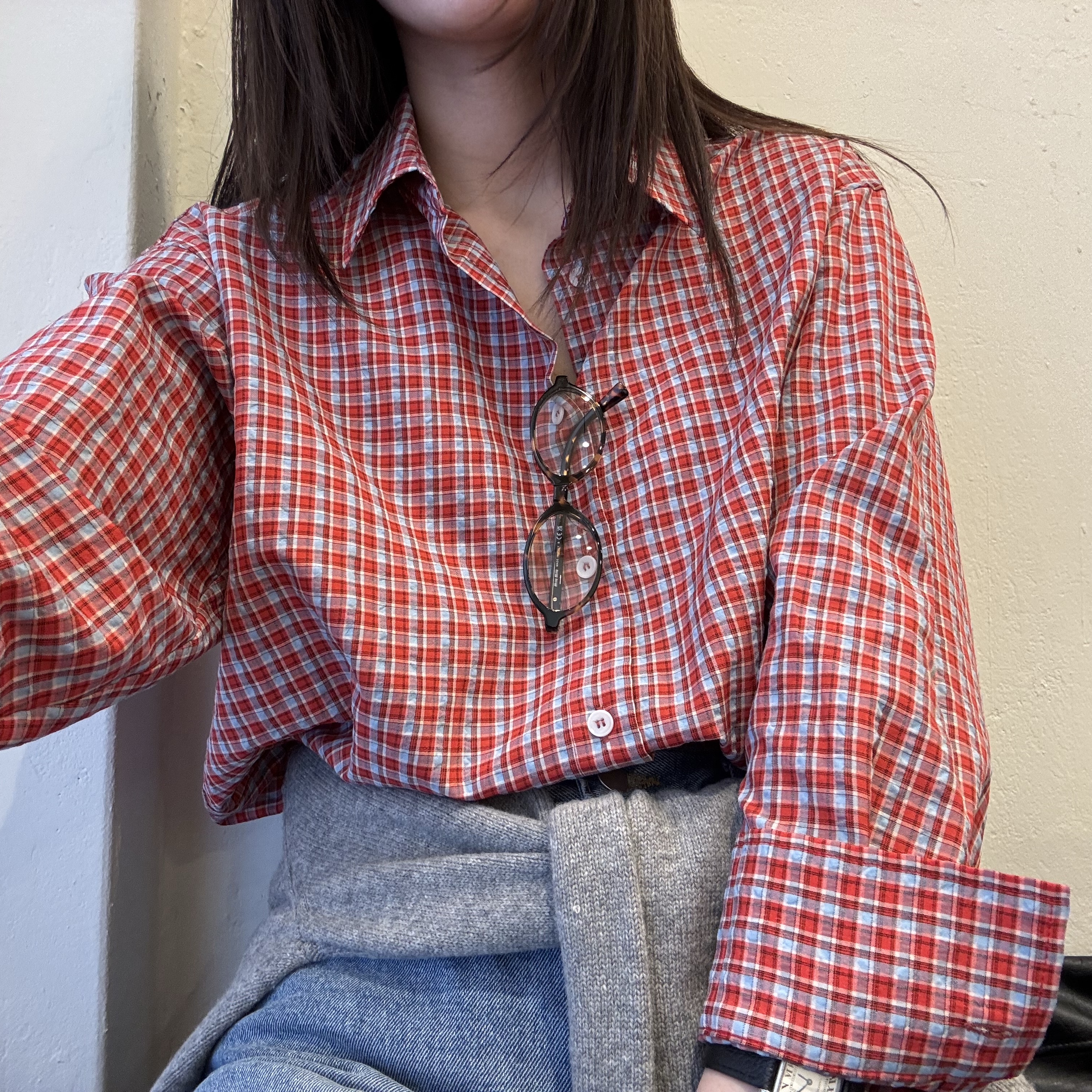 (W) Miu Miu Regard Sunglasses Blue Lenses Honey Tortoiseshell Acetate Standard fit, Cartier Tank Must Watch Small Quartz Steel Calfskin Black 착용 스타일