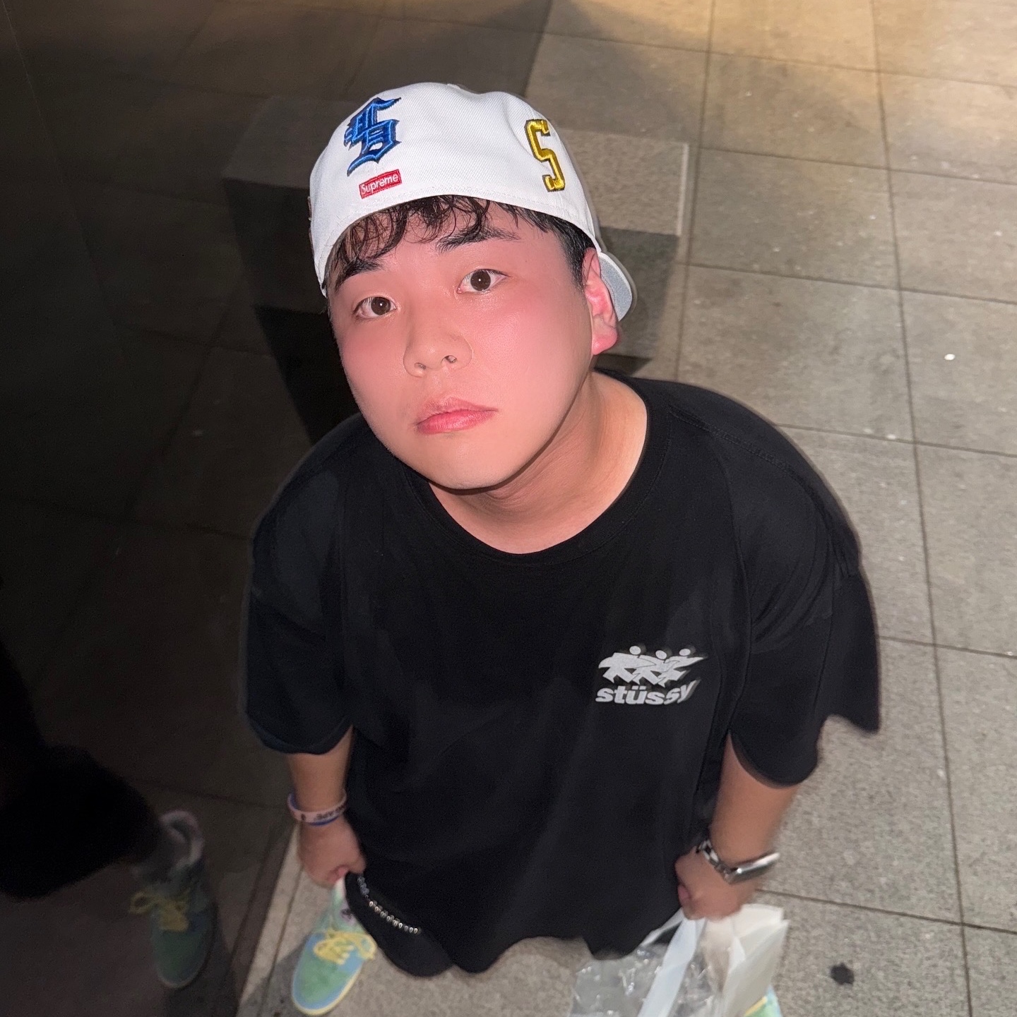 Supreme Multi S Logo New Era White - 25SS, Stussy Surfwalk Pigment Dyed T-Shirt Black 착용 스타일 - 1