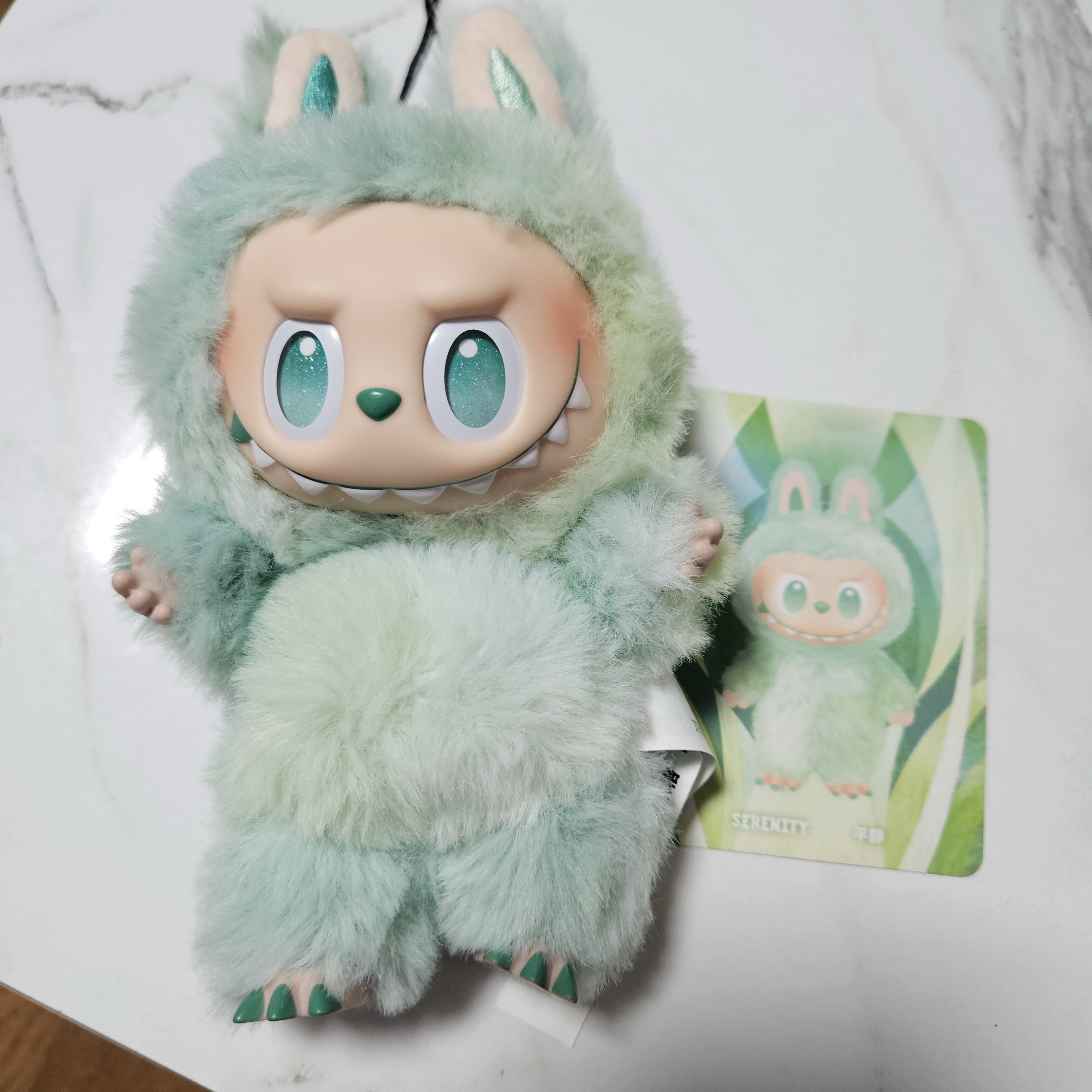 Pop Mart Labubu The Monsters Highlight Series Serenity Keyring (Opened Case) 착용 스타일 - 1