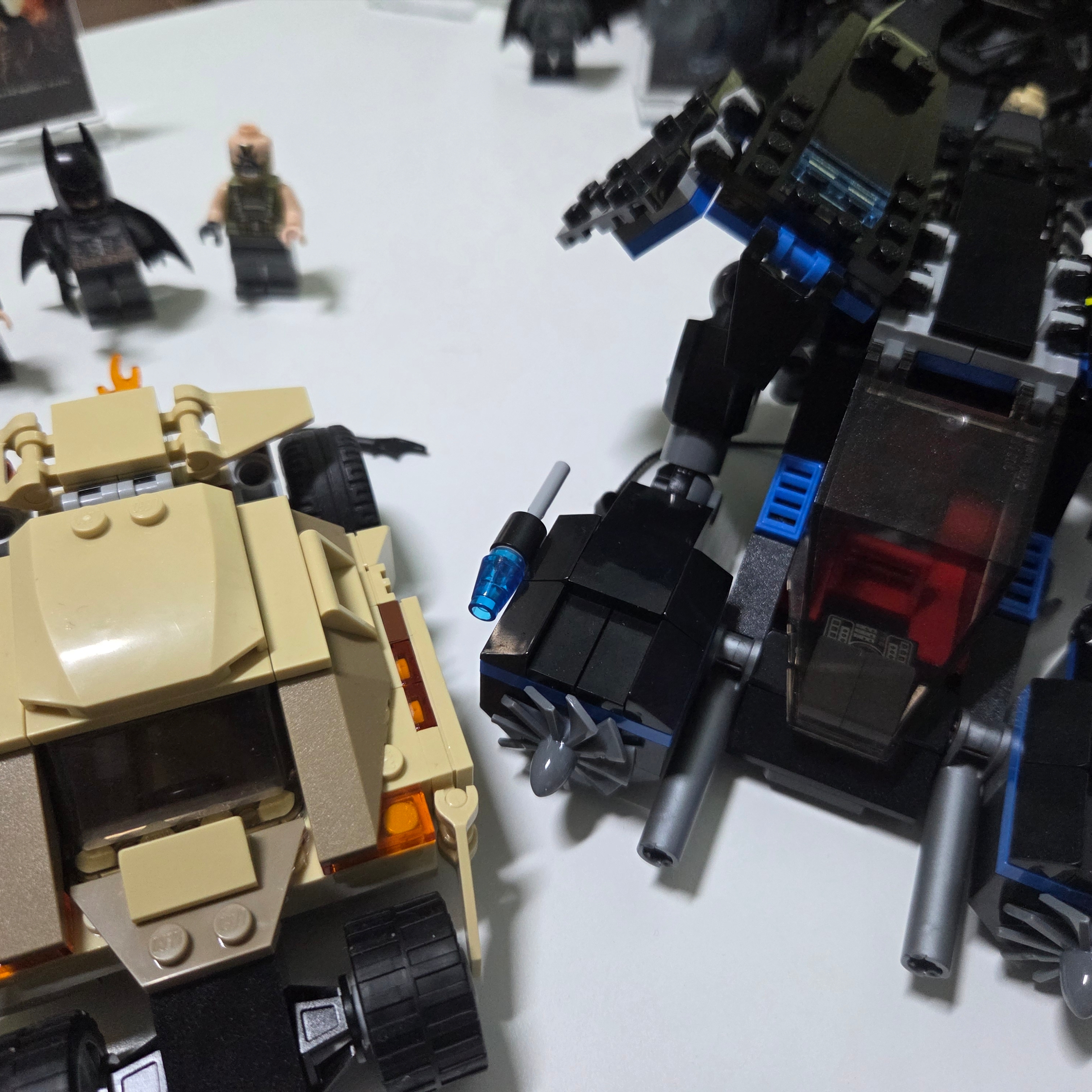 Lego DC Comics The Bat vs. Bane: Tumbler Chase 착용 스타일