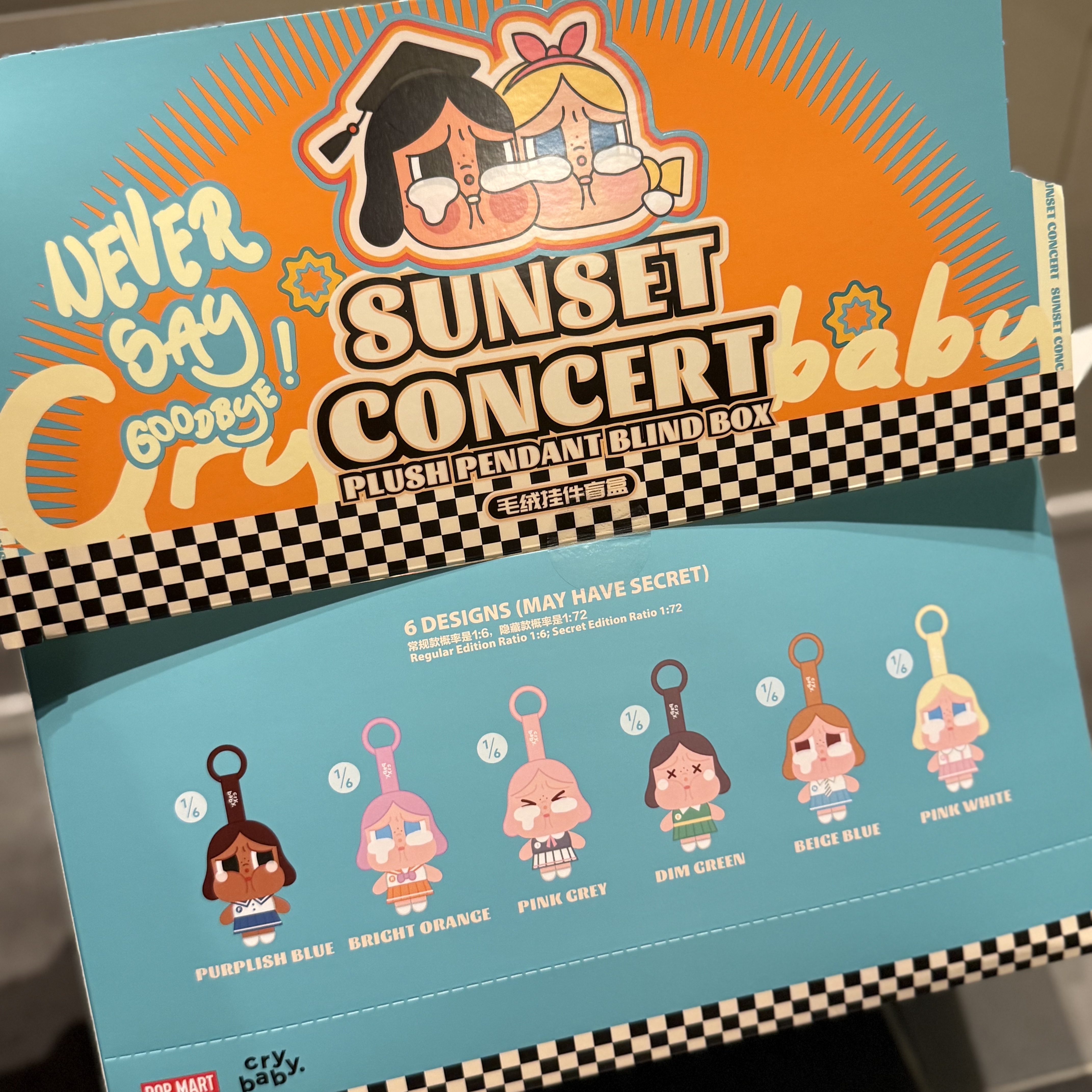 Pop Mart Crybaby Sunset Concert Series Plush Pendant Bright Orange (Opened Case), Pop Mart Crybaby Sunset Concert Series Keyring Sealed Case (6 Blind Boxes) 착용 스타일 - 4