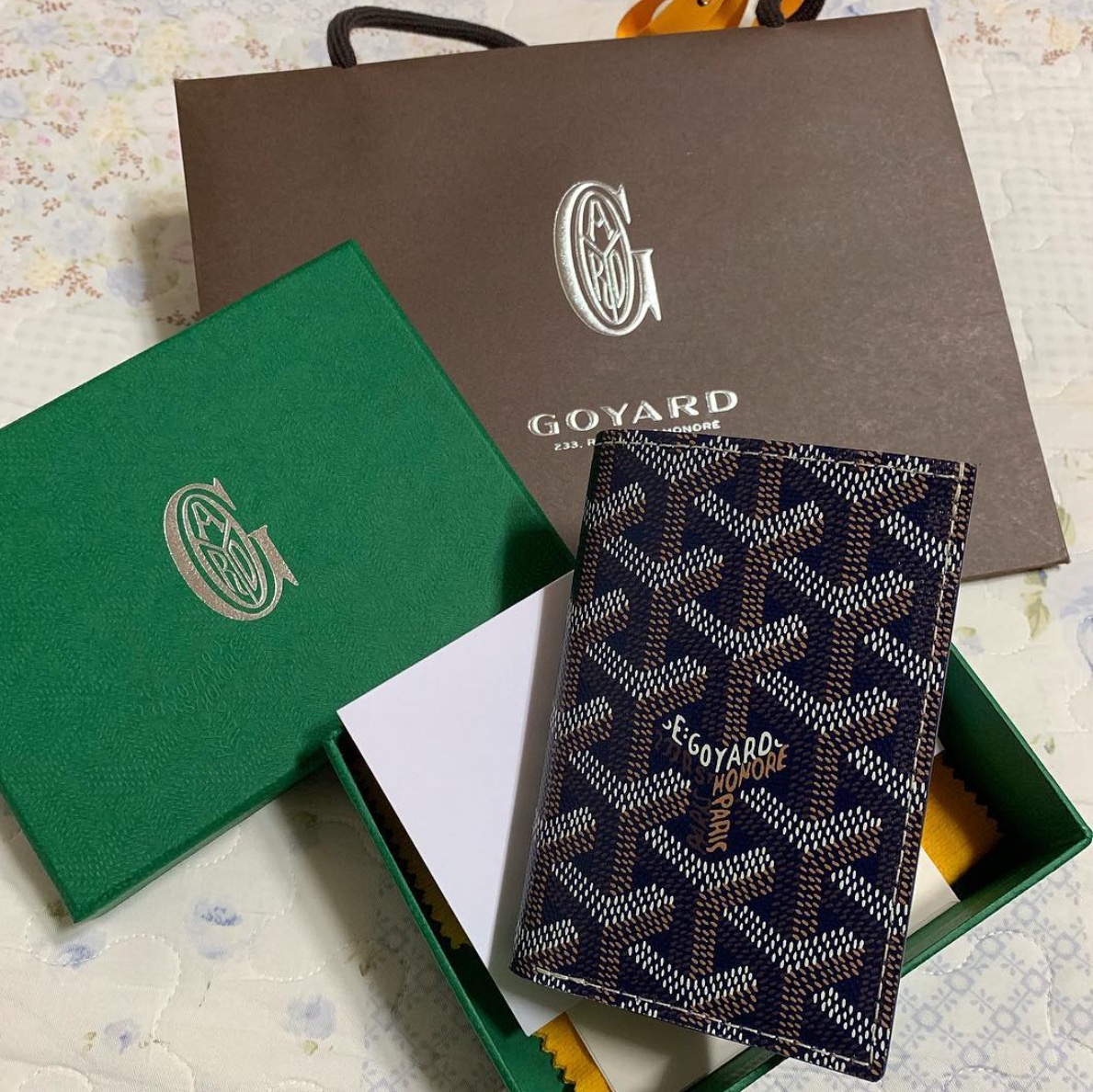 Goyard Saint Pierre Card Holder Navy 착용 스타일