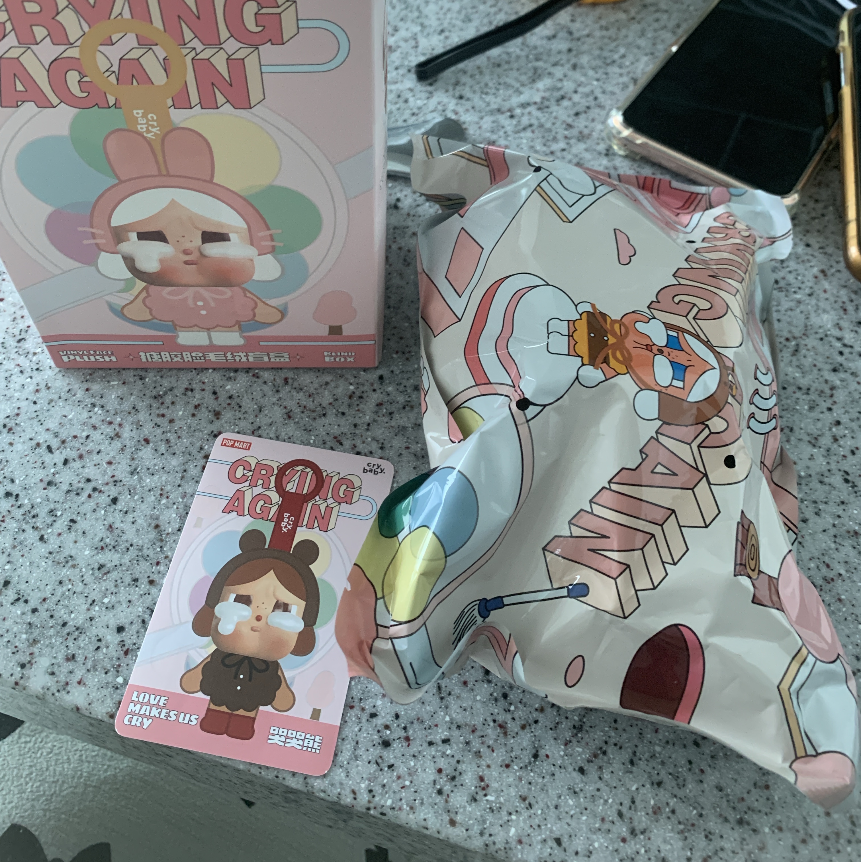 Pop Mart Crybaby Crying Again Series Plush Keyring Sealed Case (1 Blind Box) 착용 스타일