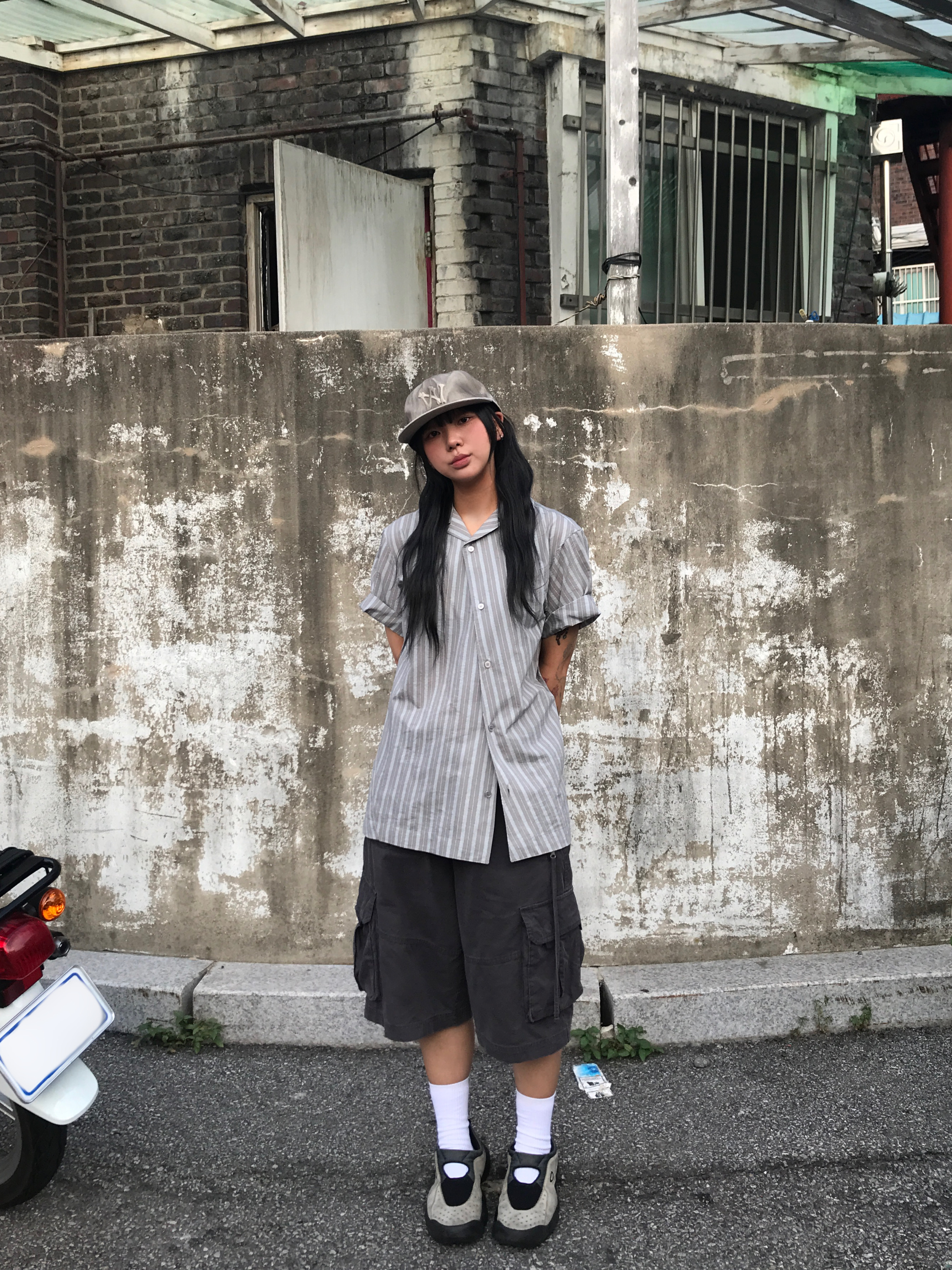 [KREAM Exclusive] Aoiro 6-Panel Bone A/N Cap Mud 착용 스타일 - 2