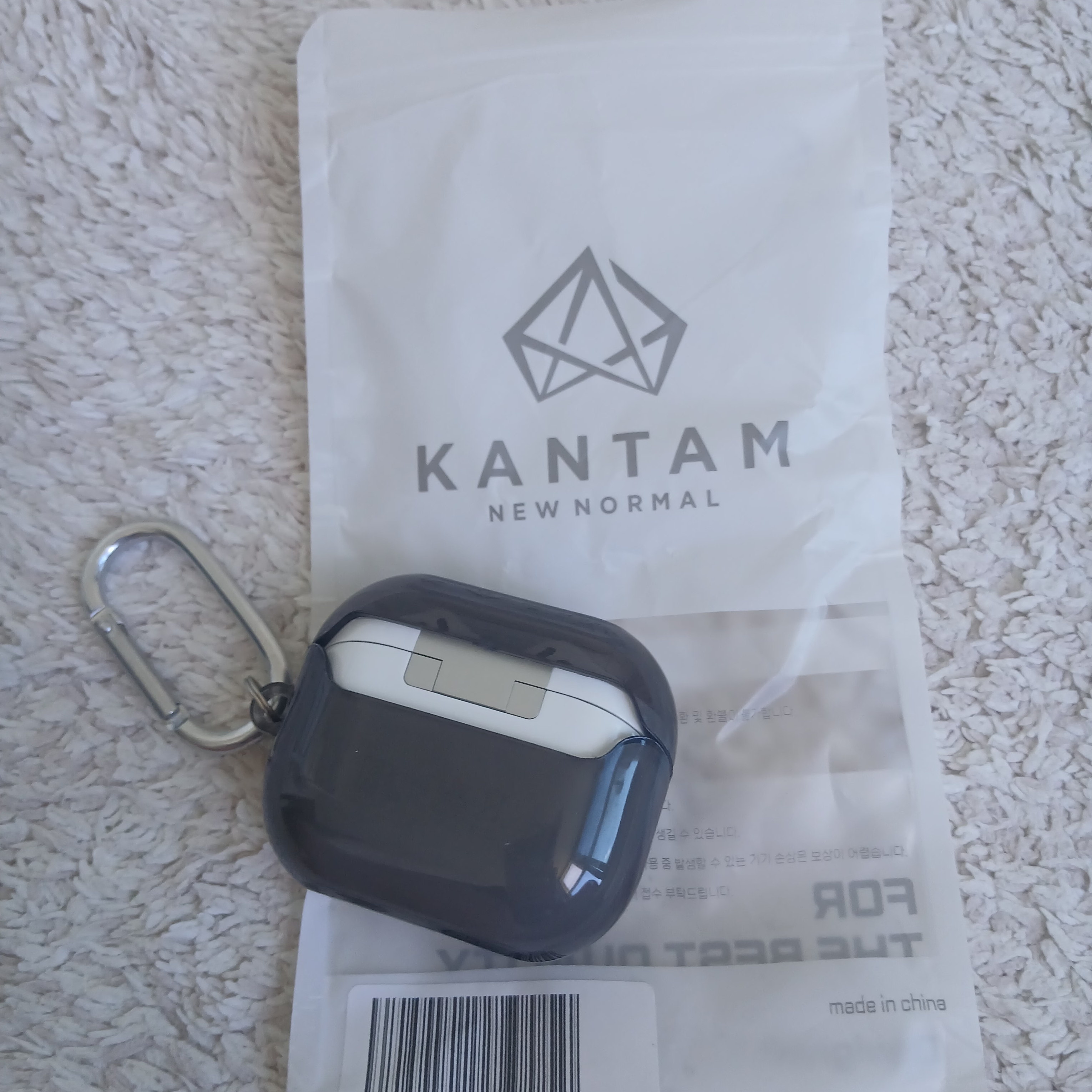 Samsung Galaxy Buds3 White 착용 스타일 - 3