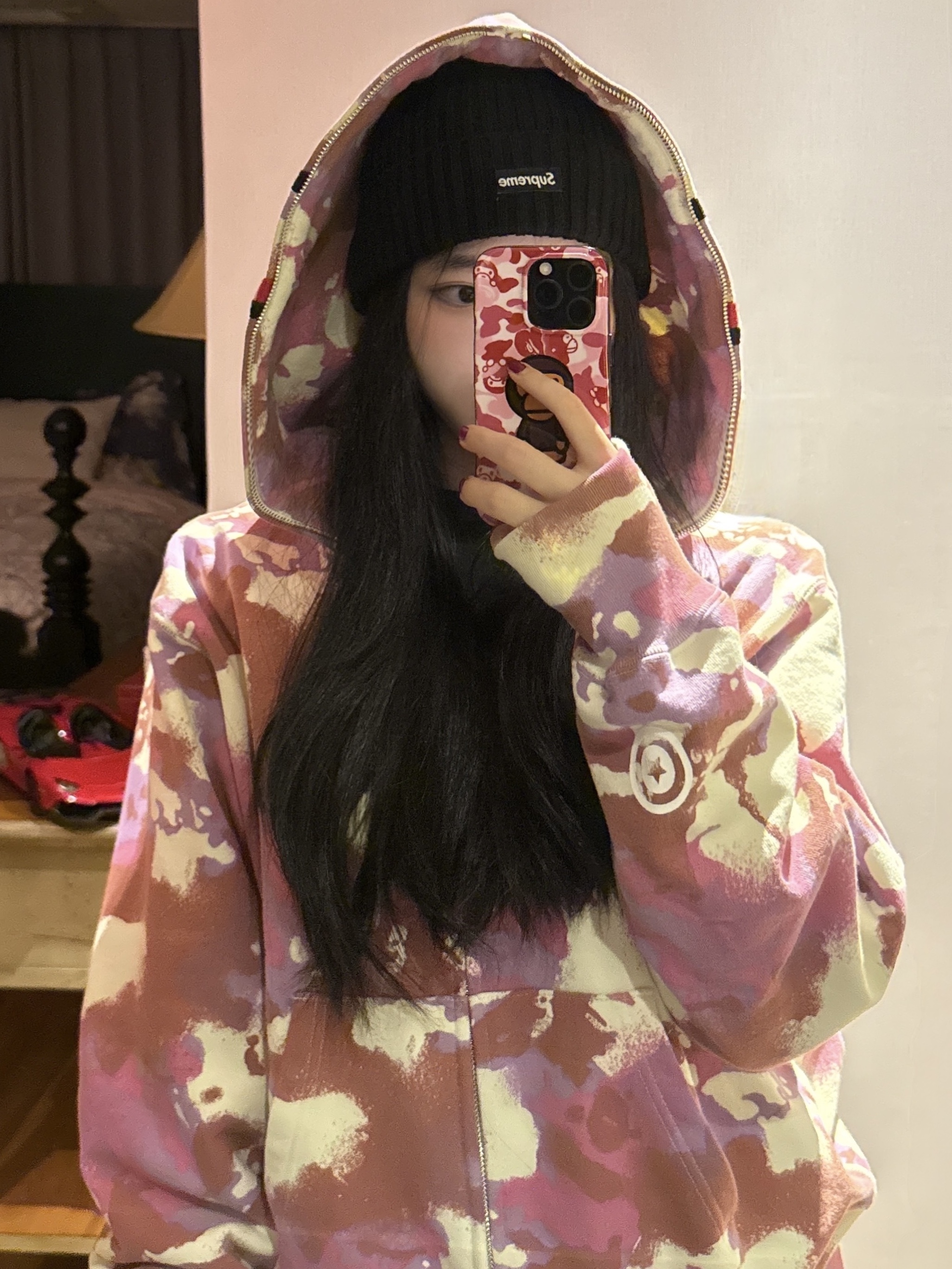BAPE Map Camo Shark Relaxed Fit Full Zip Hoodie Multi, Supreme Overdyed Beanie Black 착용 스타일