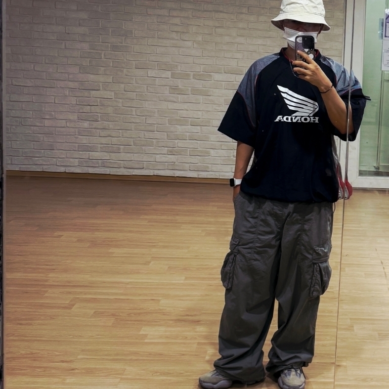 Honda Speed Track nylon Short sleeve Black 착용 스타일