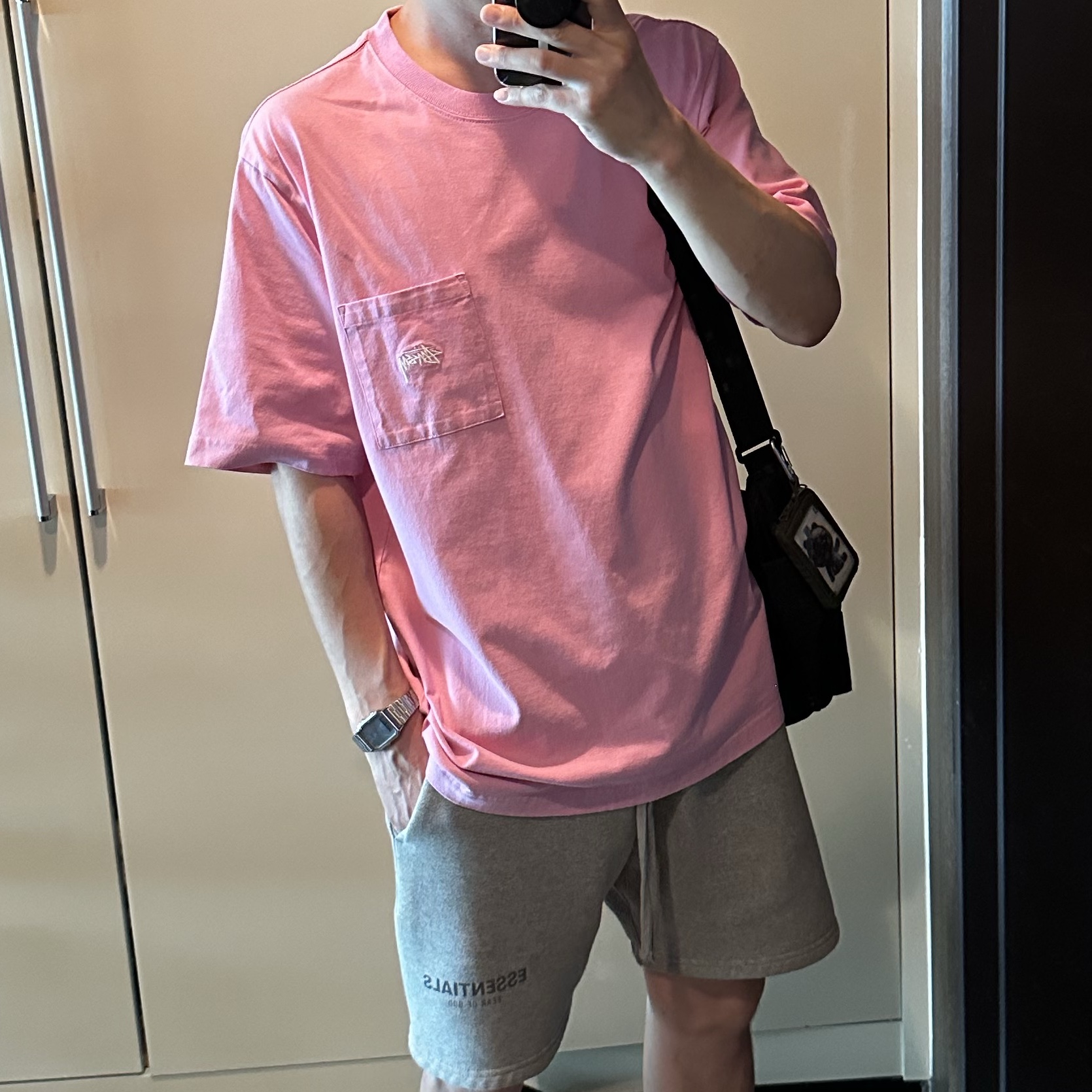 Essentials The Core Collection Sweatshorts Heather Oatmeal, Casio AQ-230A-2A1MQY 착용 스타일