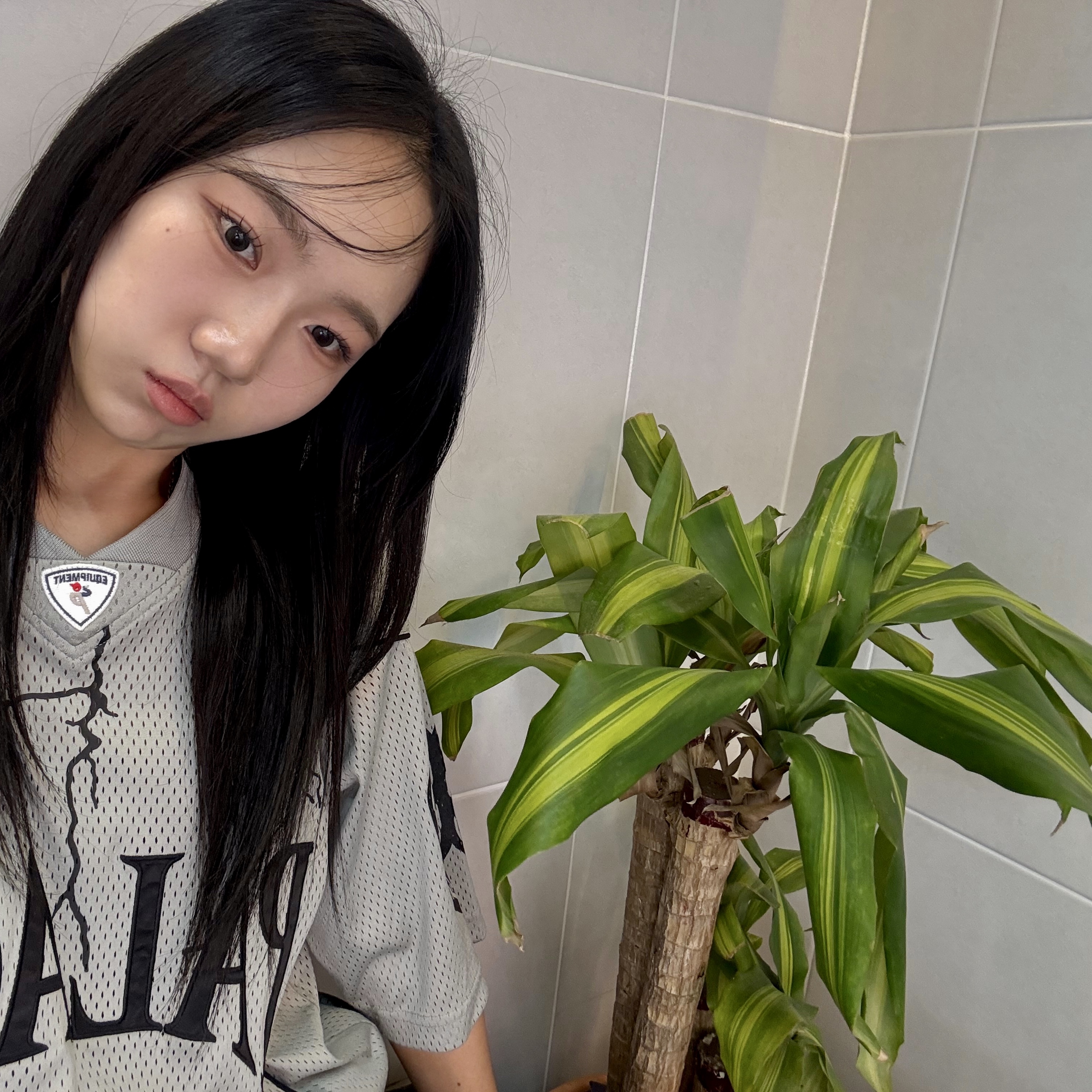 Palace Hesh Athletic Jersey Silver - 23SS 착용 스타일 - 2