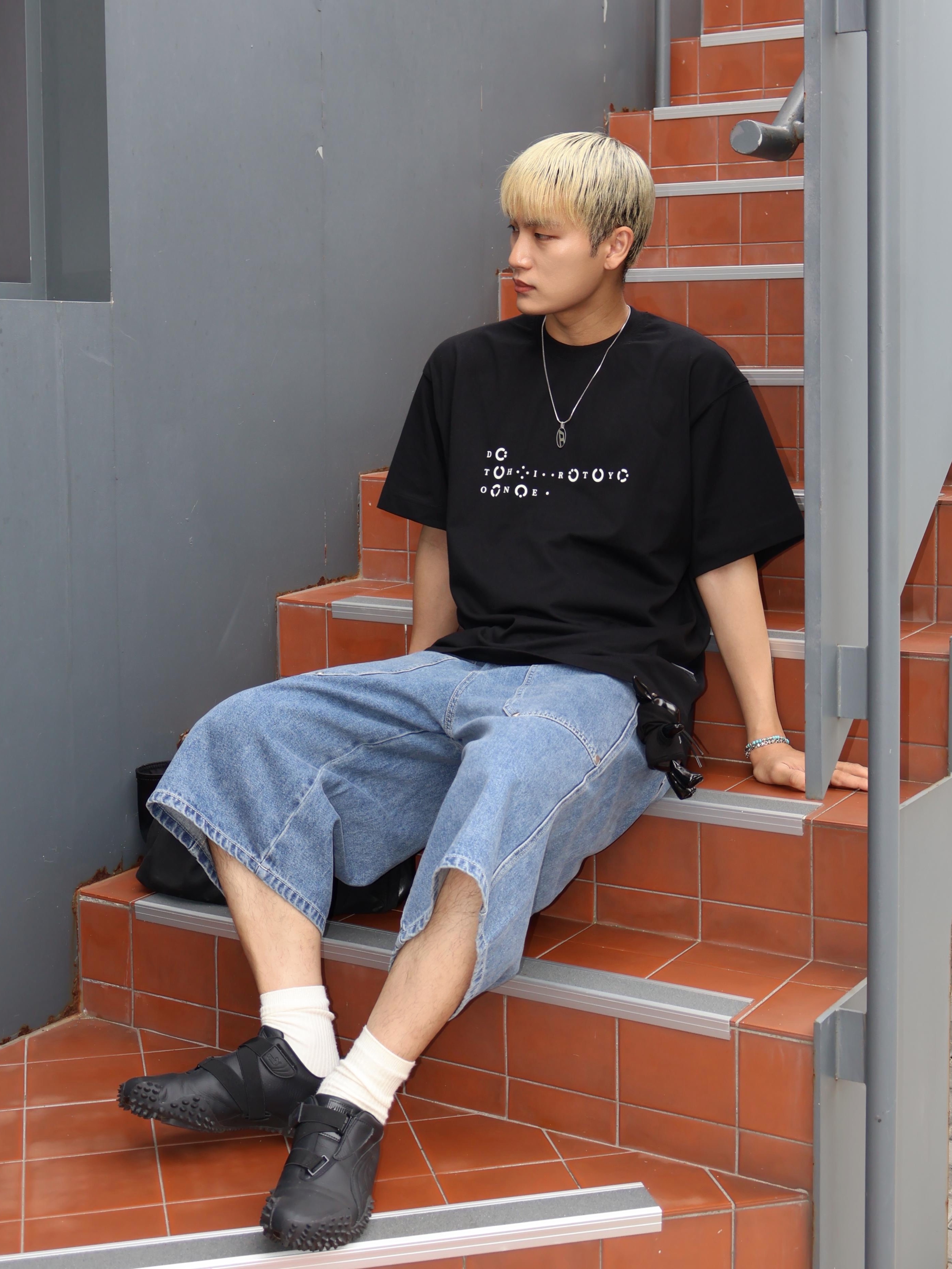 Puma Mostro Archive Black Strong Gray 착용 스타일 - 3