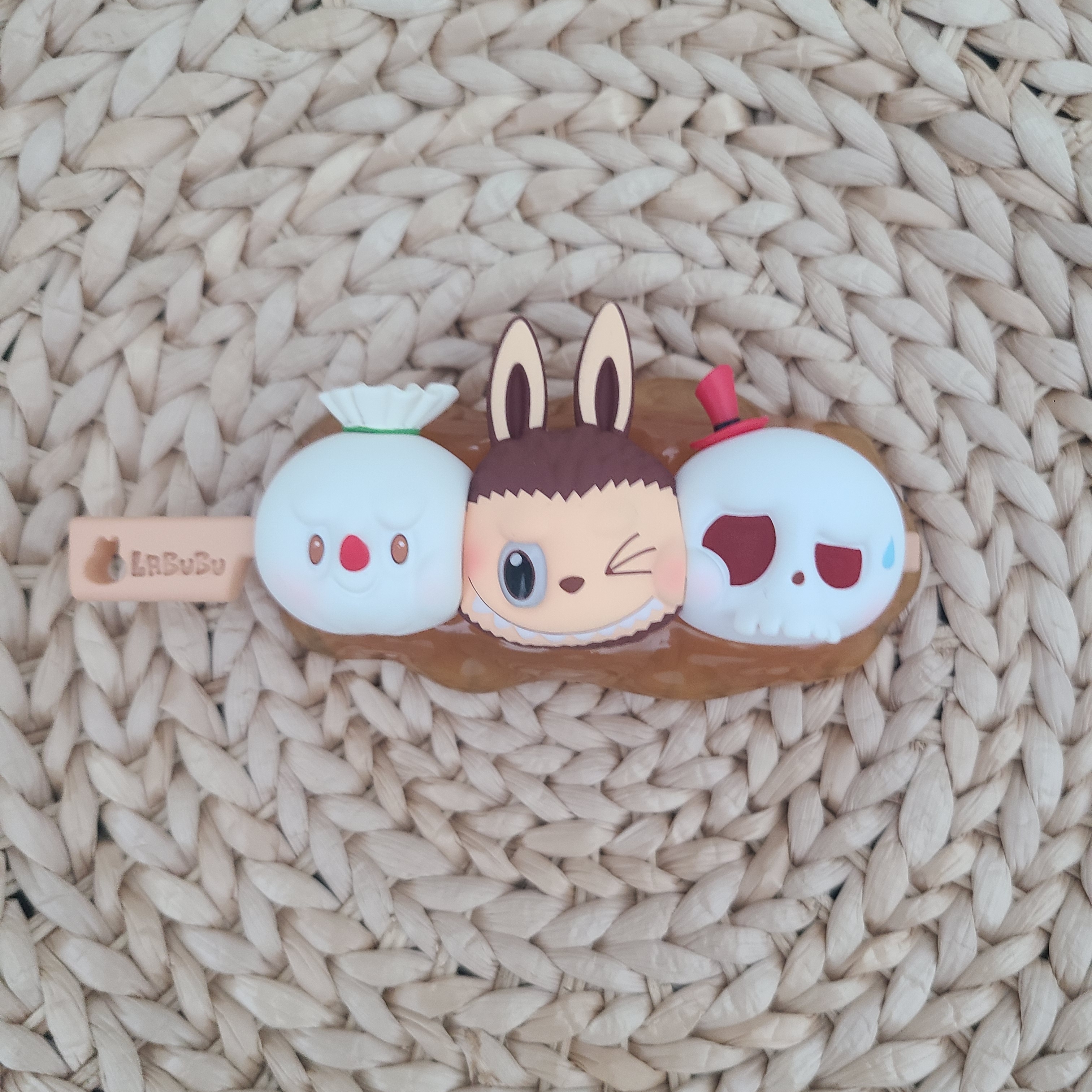 Pop Mart Labubu The Monsters Wacky Mart Series Figures Yakitori (Opened Case) 착용 스타일