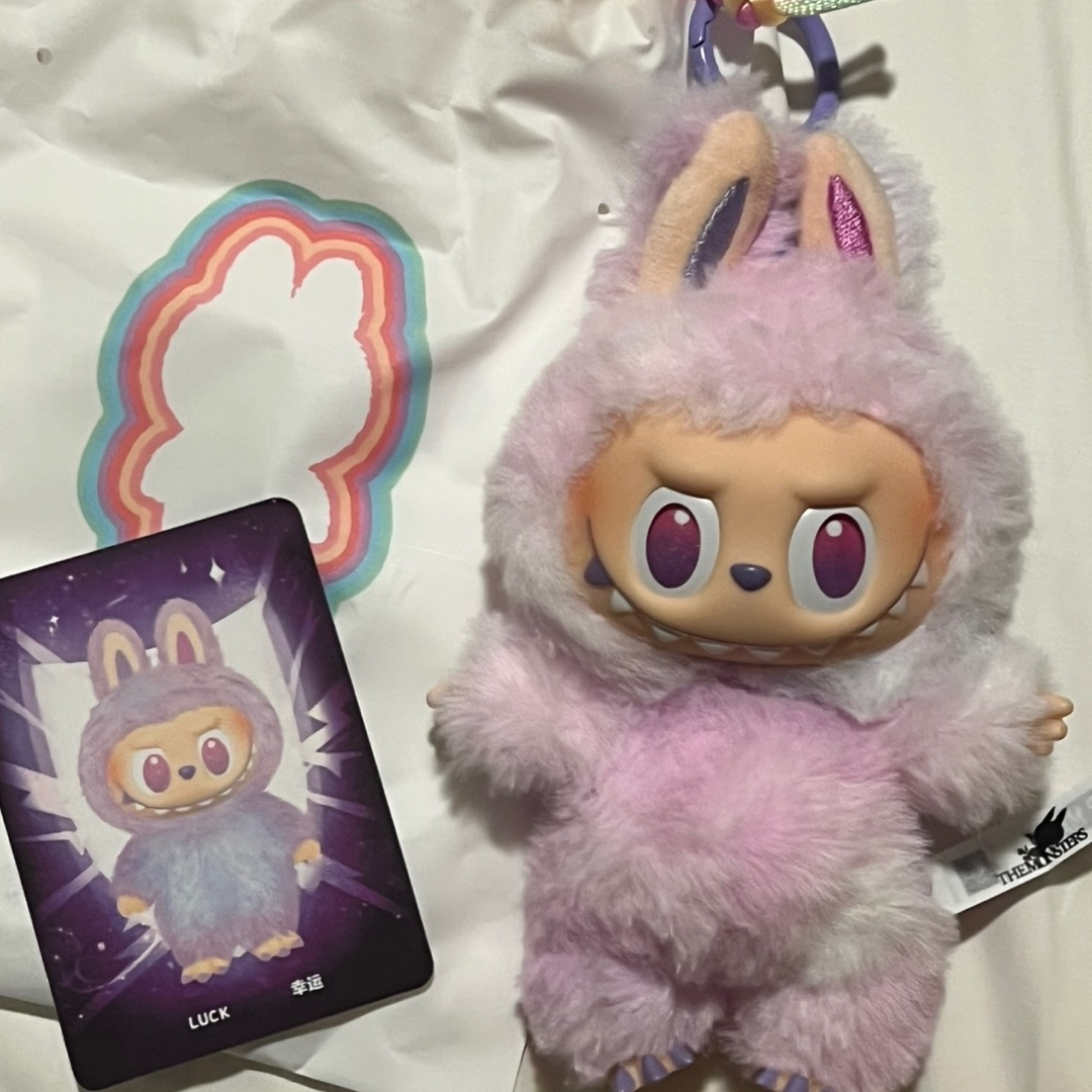 Pop Mart Labubu The Monsters Highlight Series Sealed Case (1 Blind Box) 착용 스타일