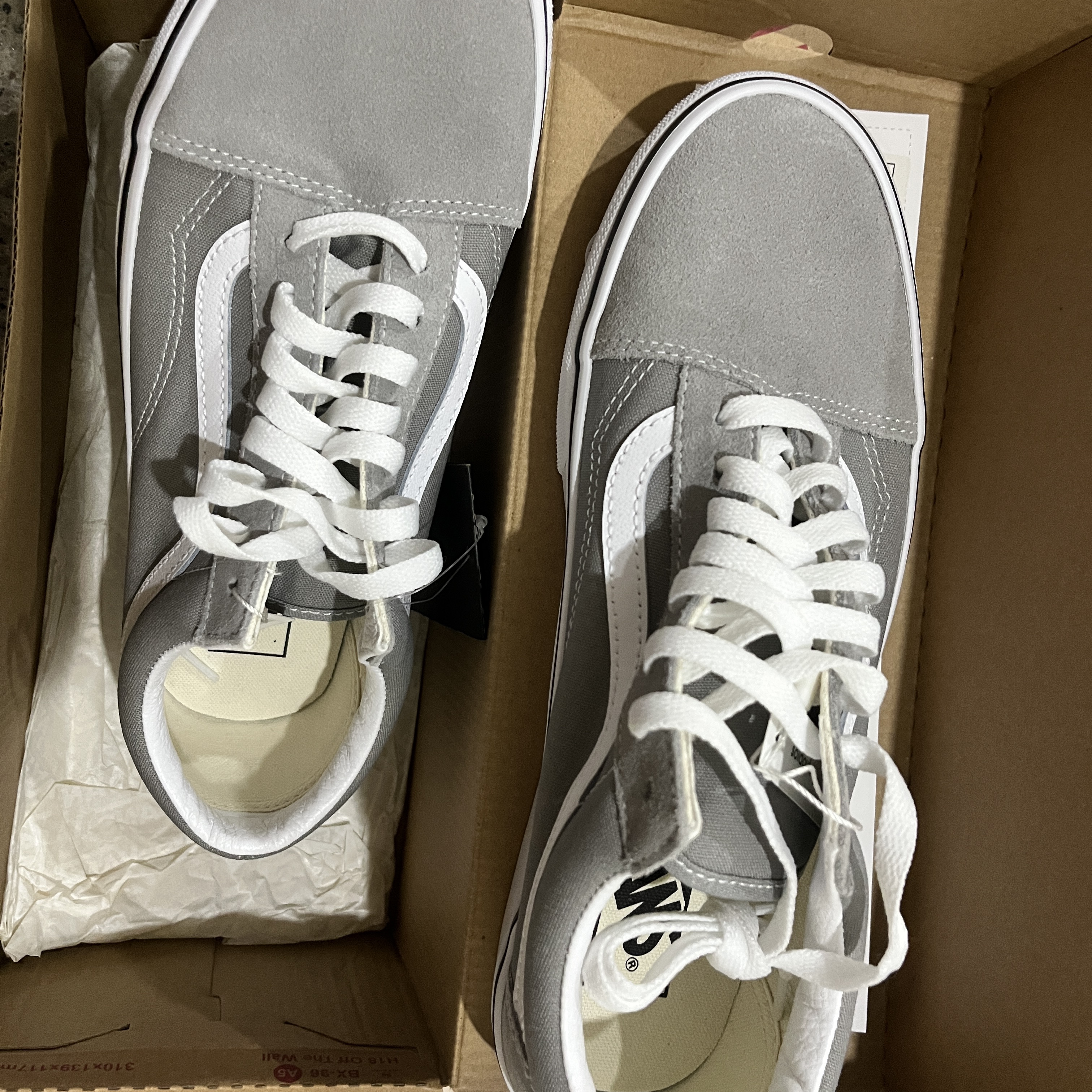 Vans Old Skool Color Theory Drizzle True White 착용 스타일 - 1