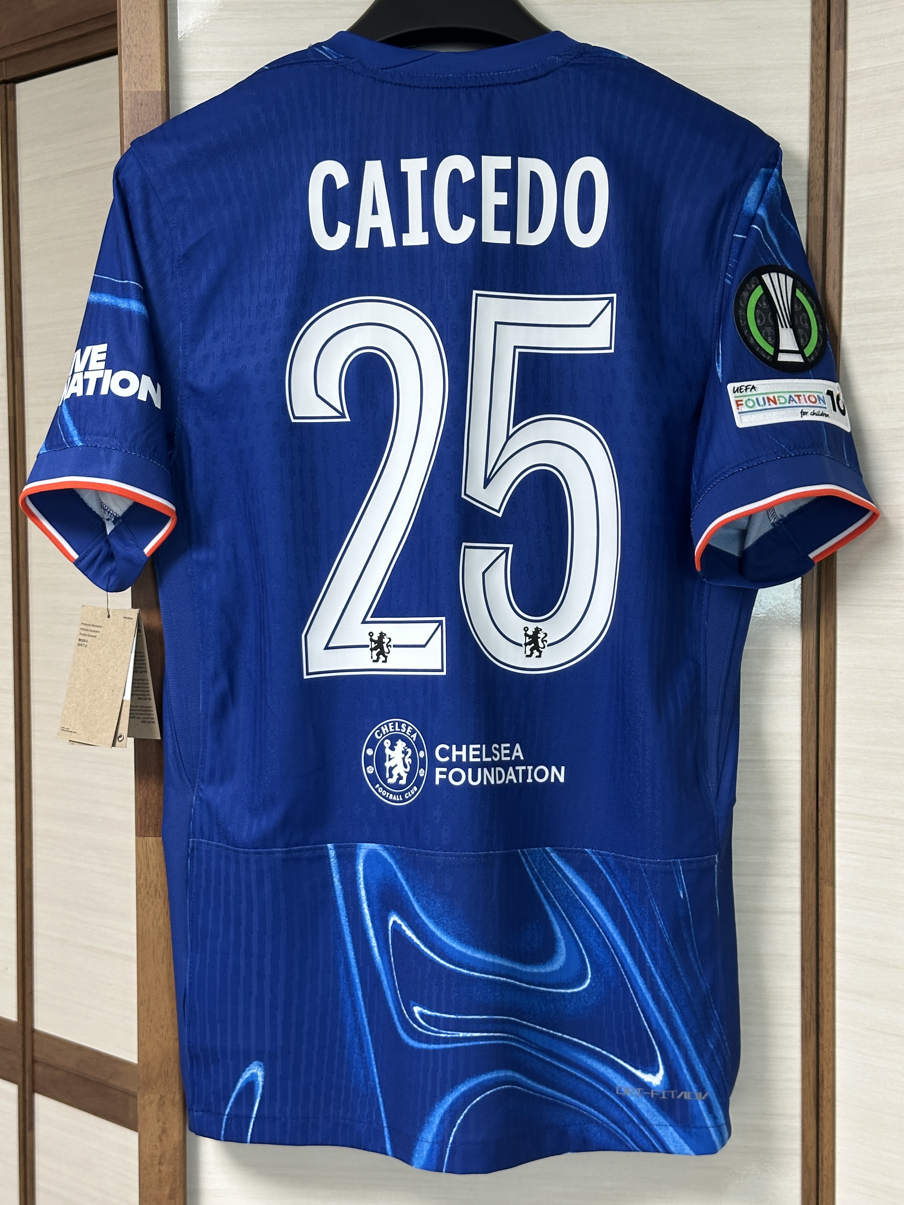 Nike Chelsea FC 2024/25 Dri-Fit ADV Match Home Authentic Jersey Rush Blue (Non Marking Ver.), Nike Chelsea FC 2024/25 Stadium Home Dri-Fit Jersey Rush Blue (Non Marking Ver.) 착용 스타일 - 2