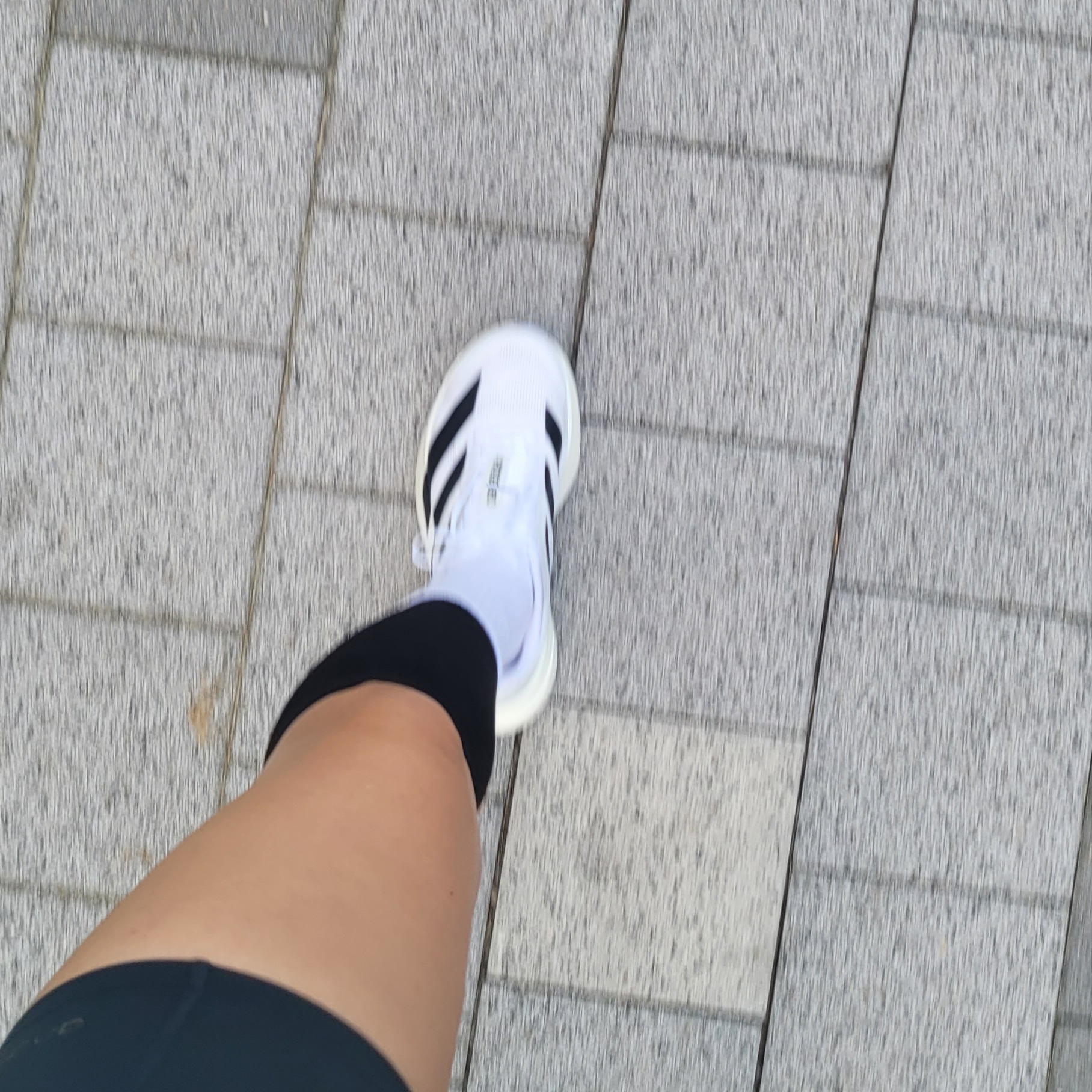 Adidas Adizero EVO SL Cloud White Core Black 착용 스타일